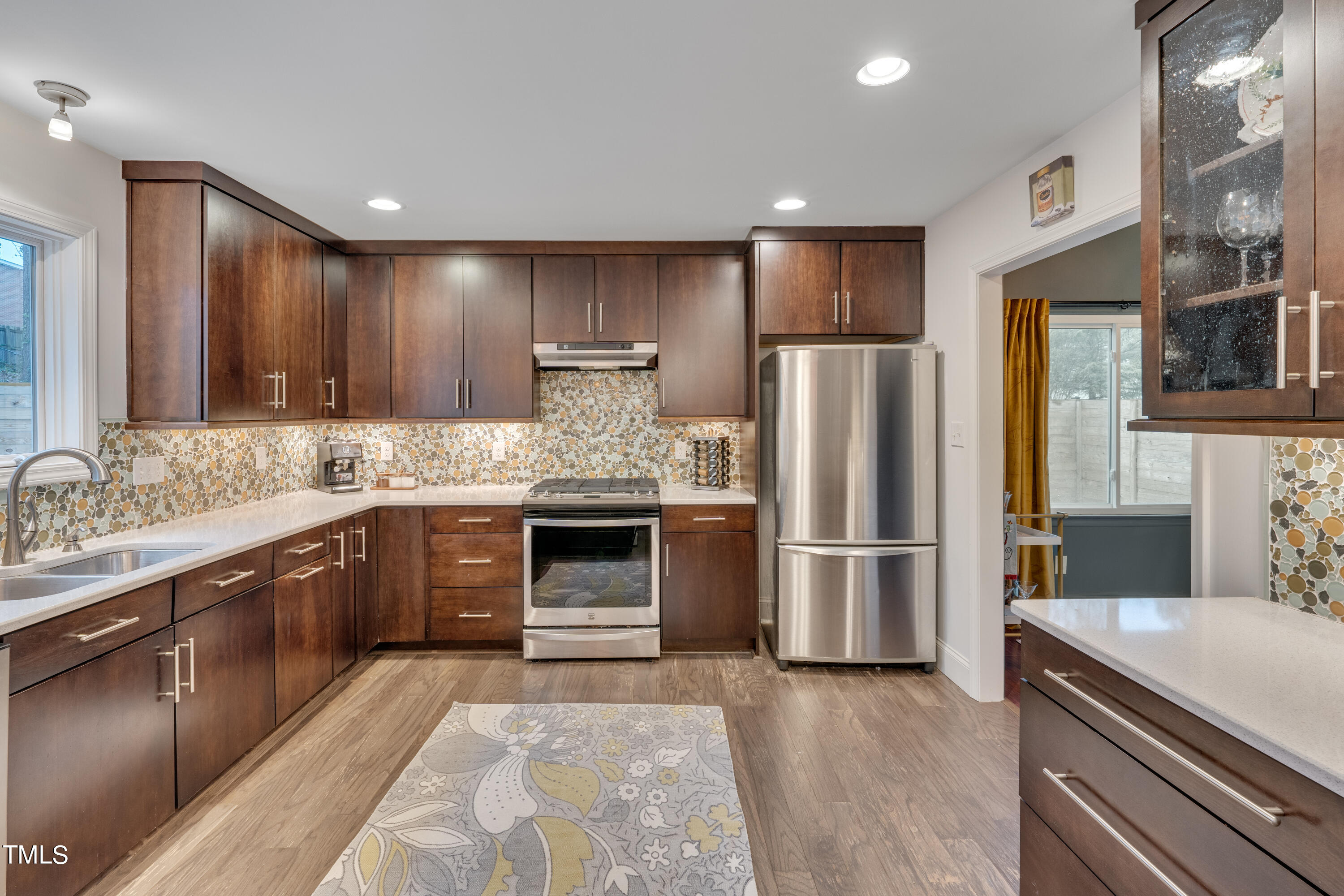 904 Plateau Lane