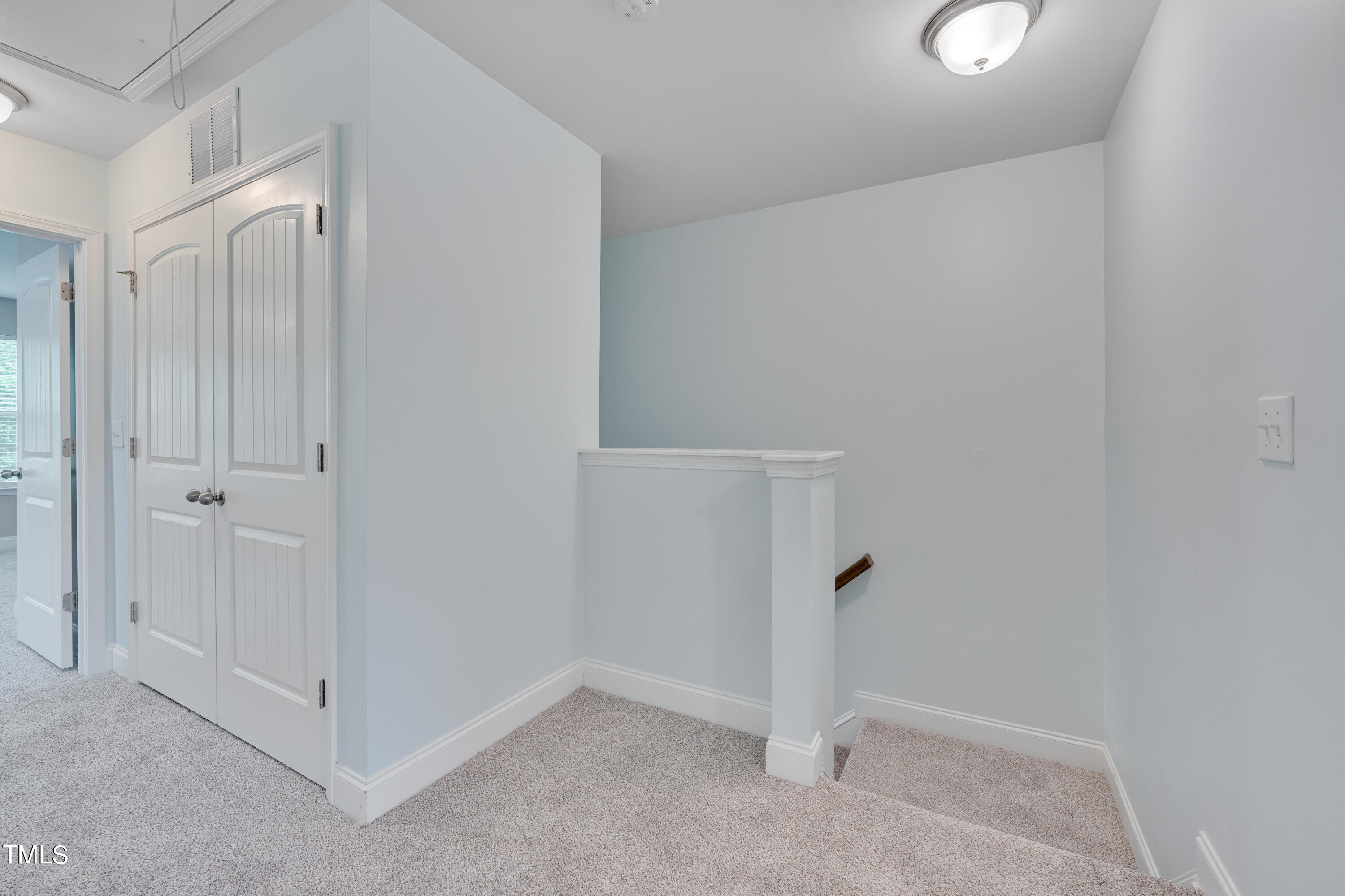 354 E Porthaven Way