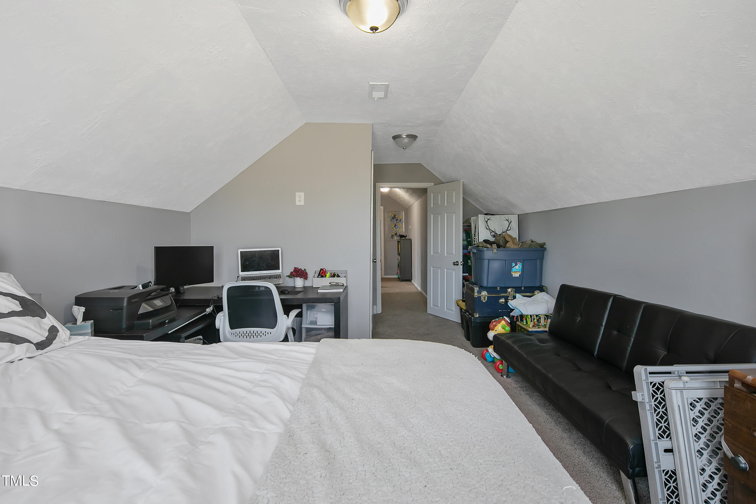 5525 Walking Trail Way