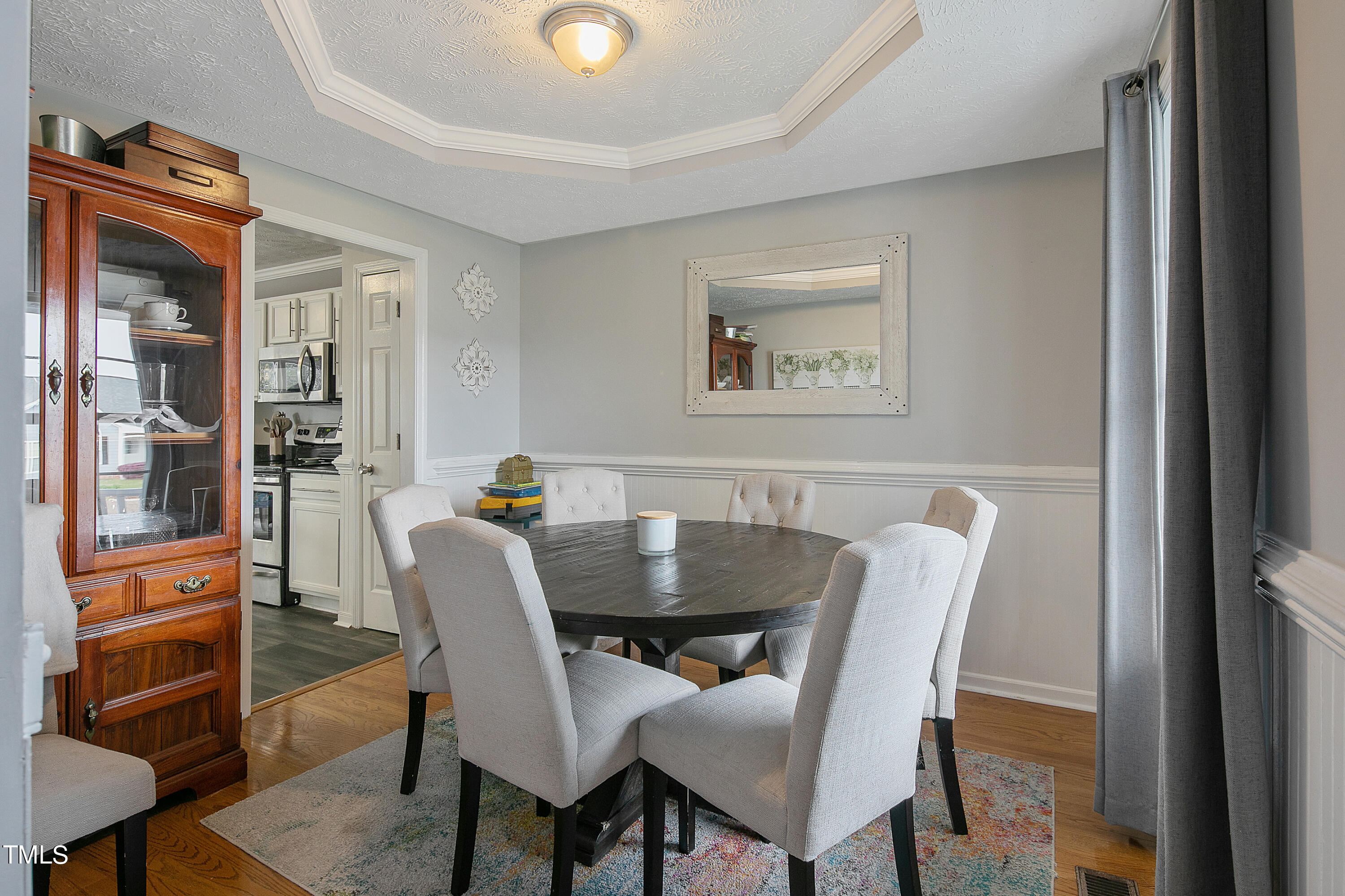 5525 Walking Trail Way