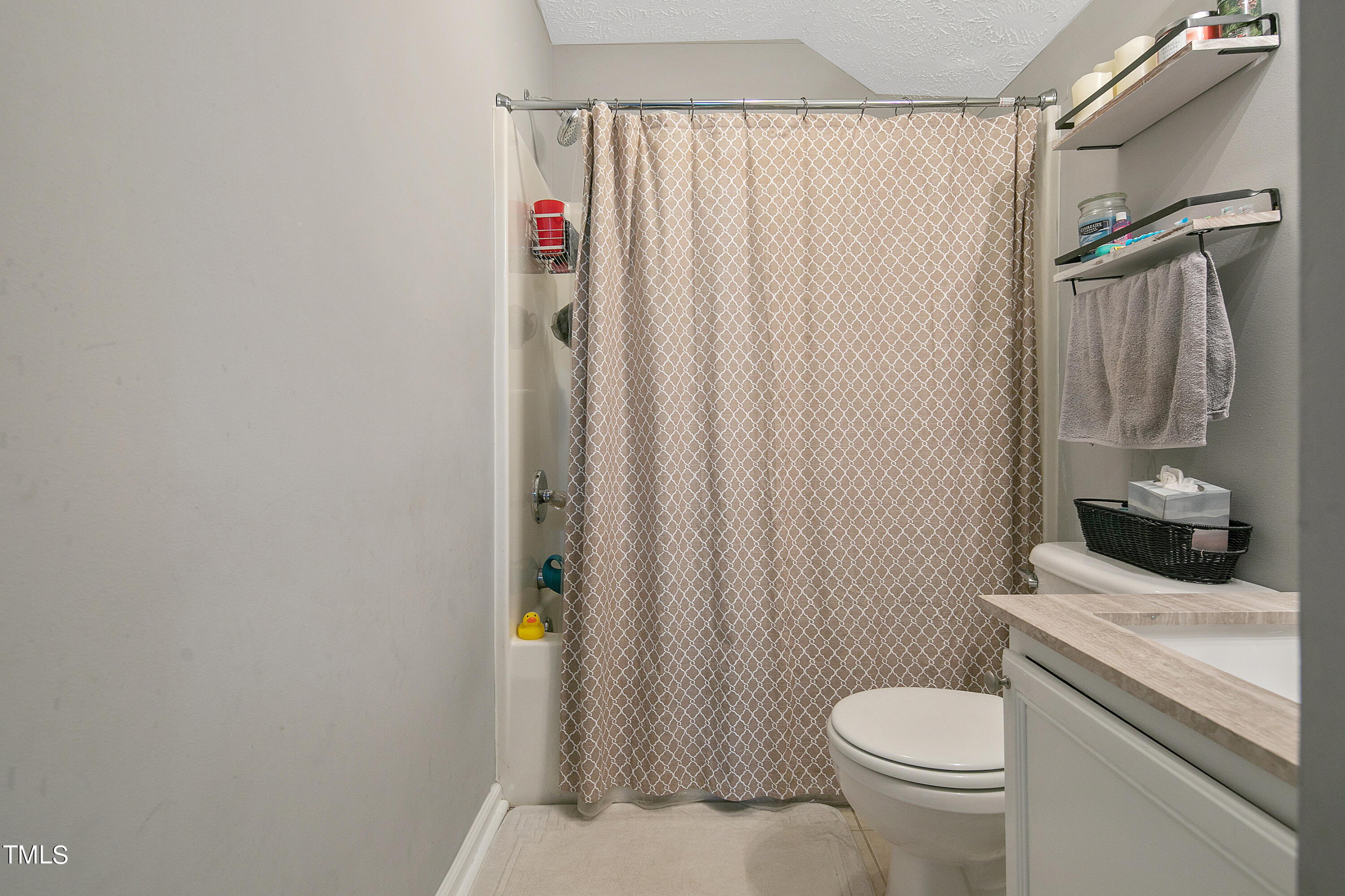 5525 Walking Trail Way