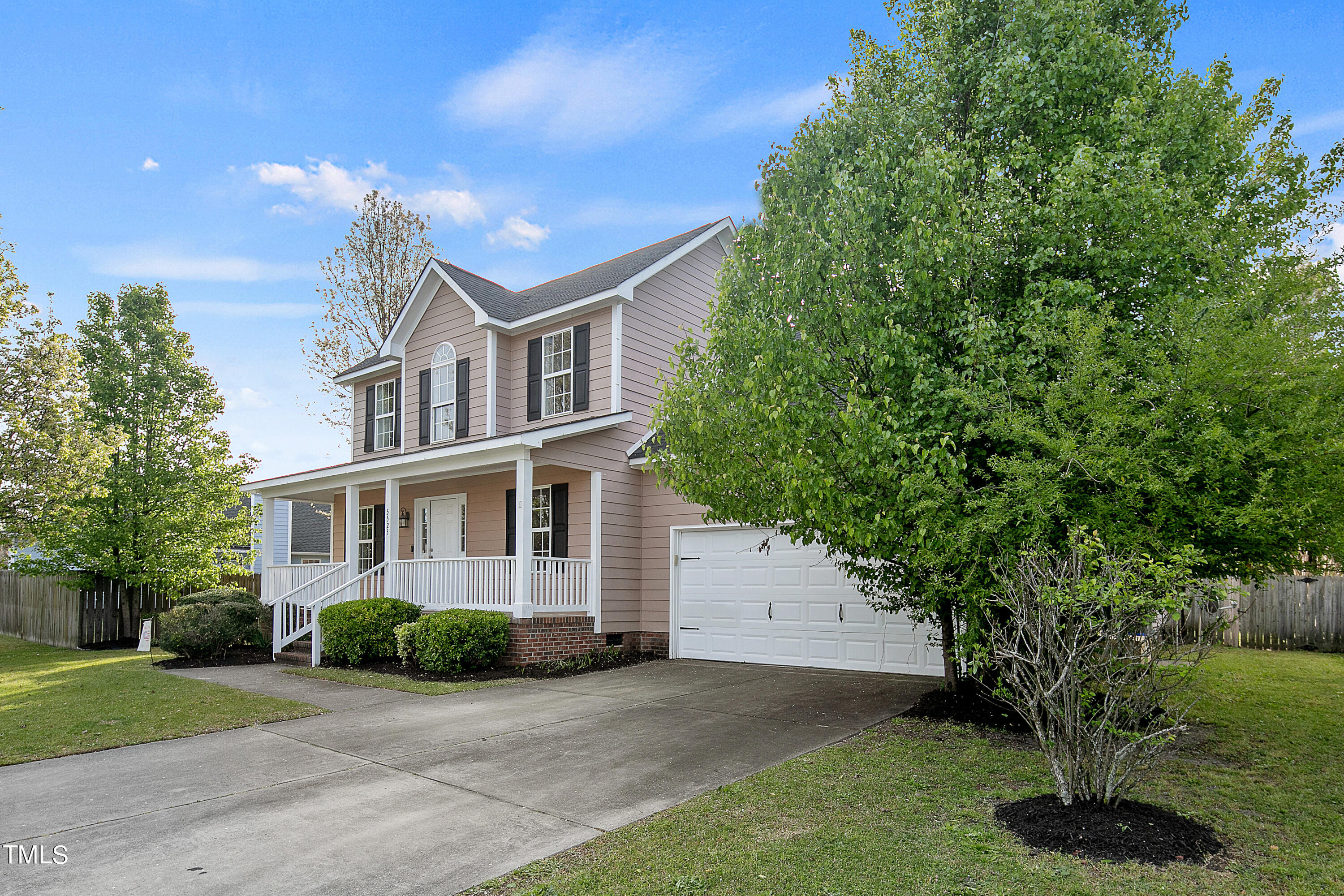 5525 Walking Trail Way