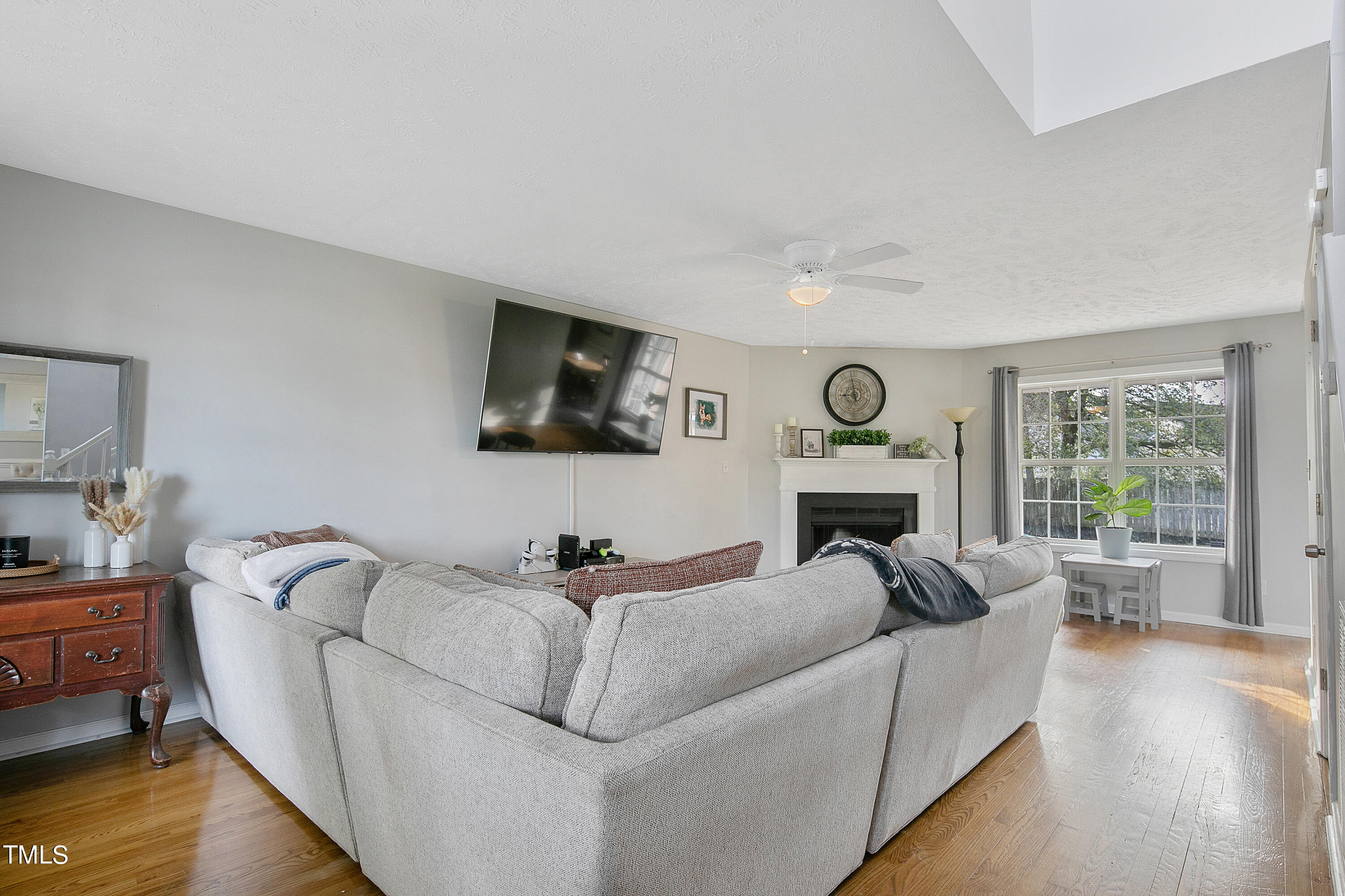 5525 Walking Trail Way