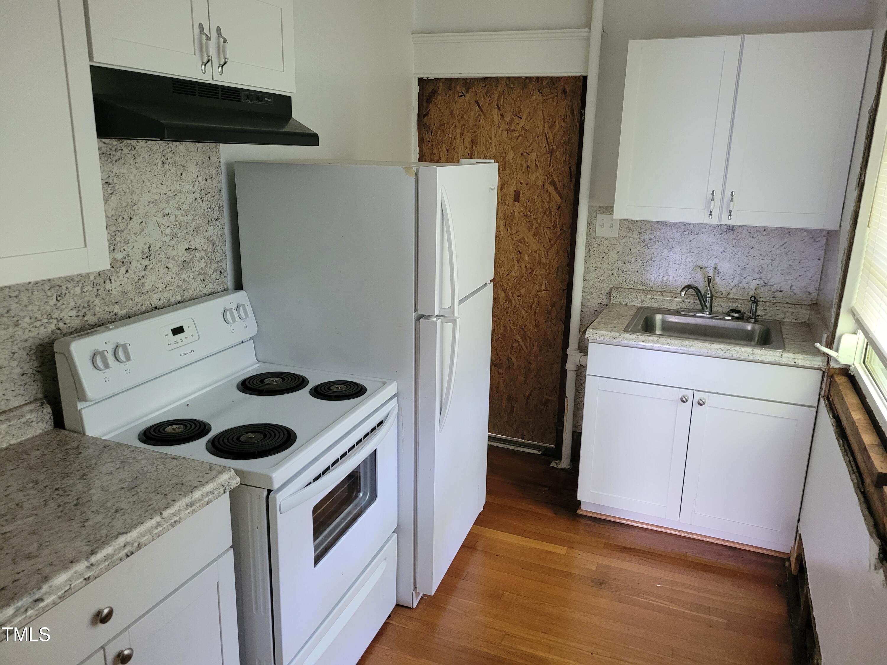 924 W Trinity Avenue