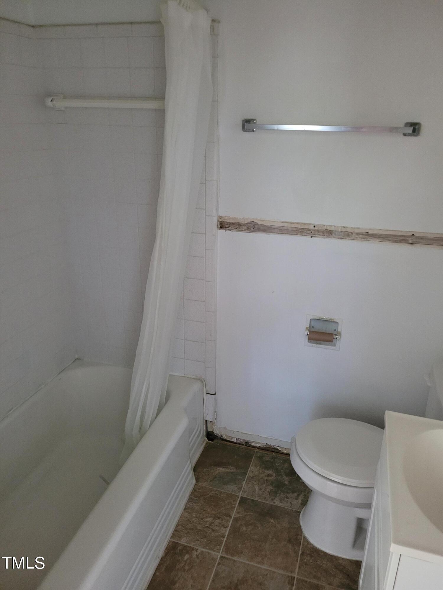 924 W Trinity Avenue