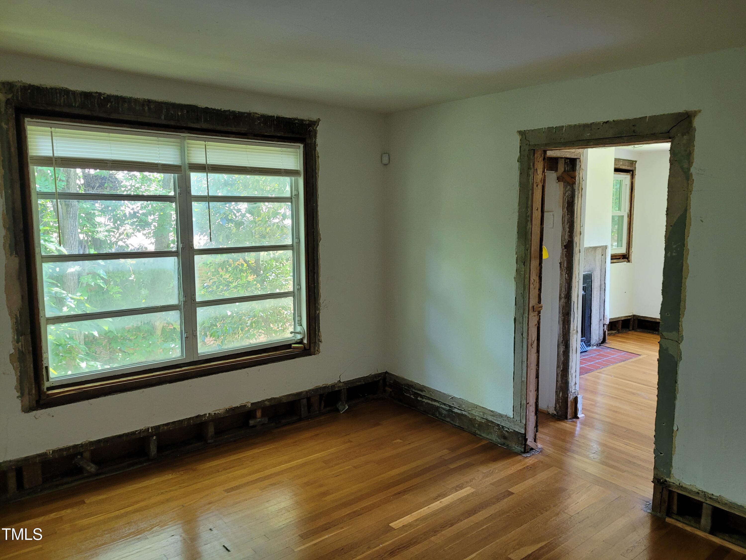 924 W Trinity Avenue