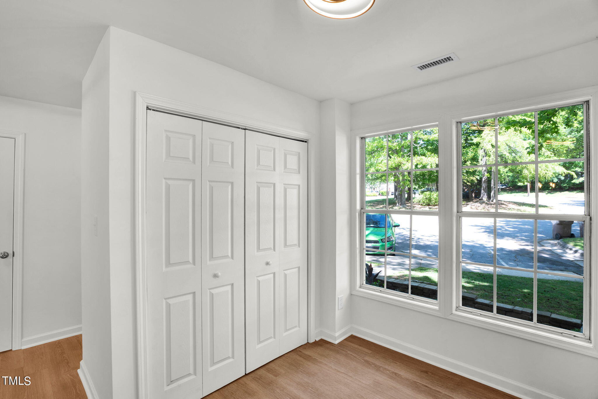 154 Luxon Place