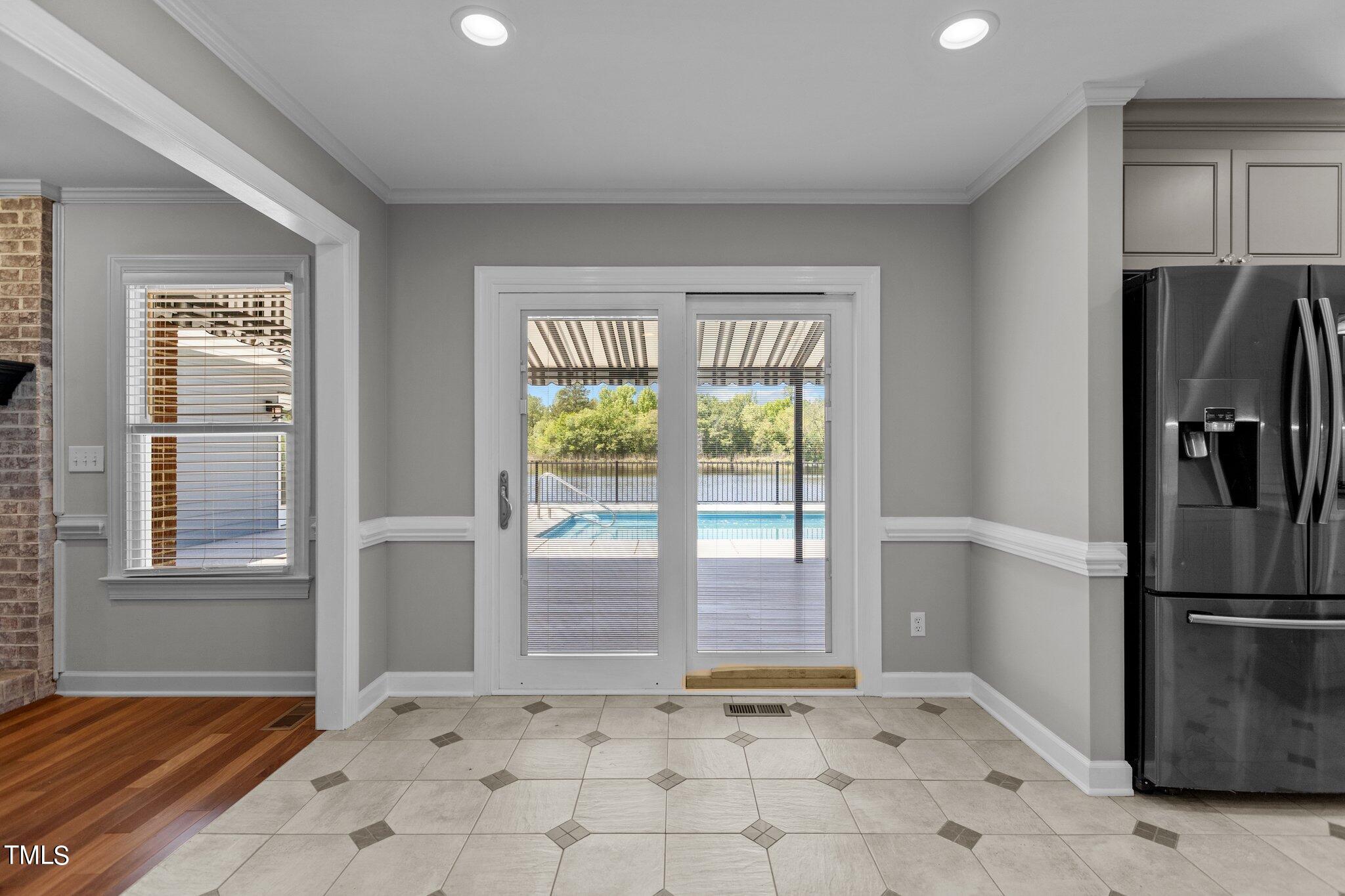 1605 Twin Lake Drive