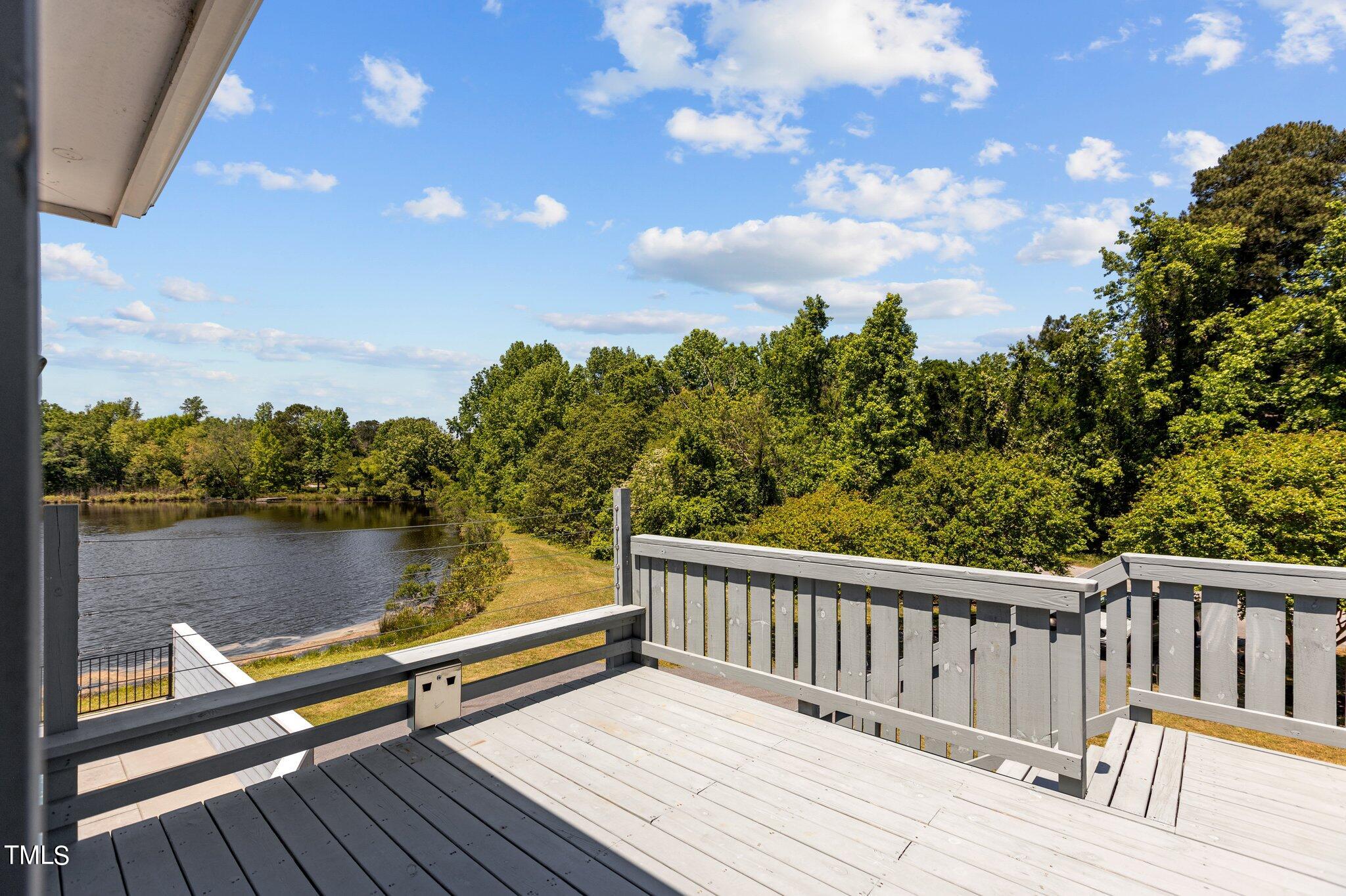 1605 Twin Lake Drive