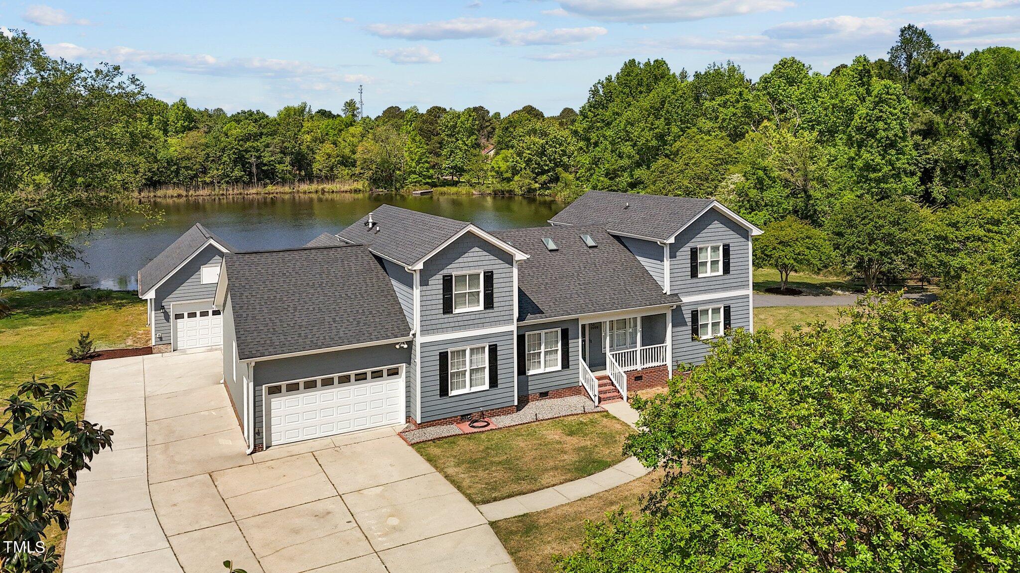 1605 Twin Lake Drive