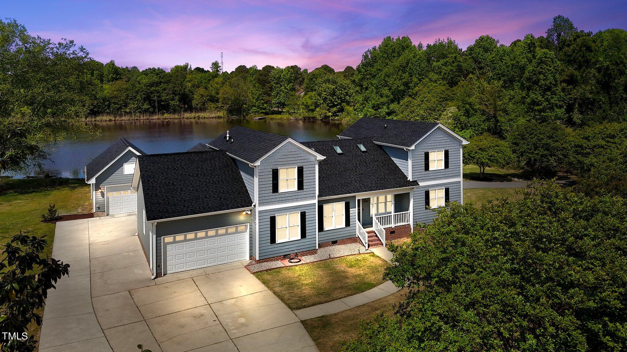 1605 Twin Lake Drive