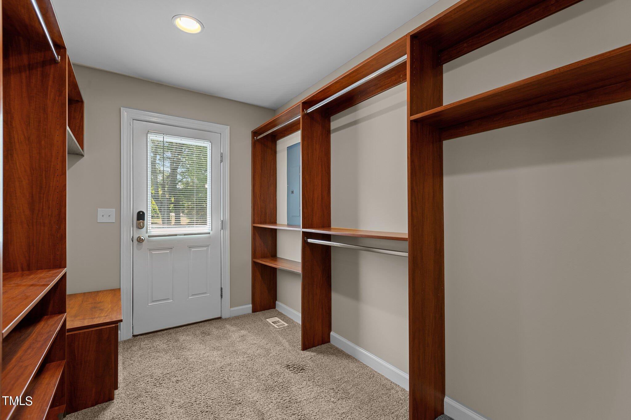 1605 Twin Lake Drive