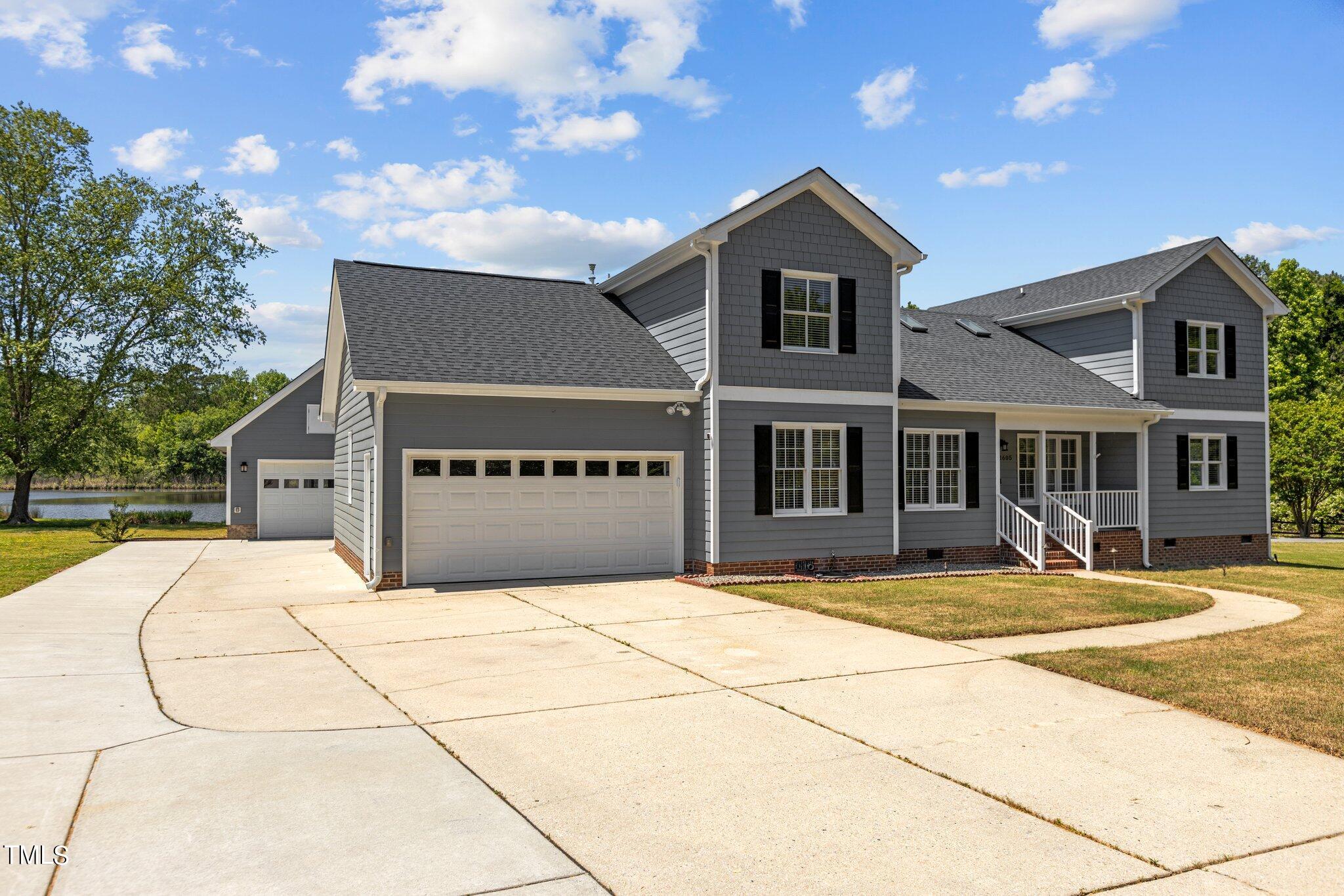 1605 Twin Lake Drive
