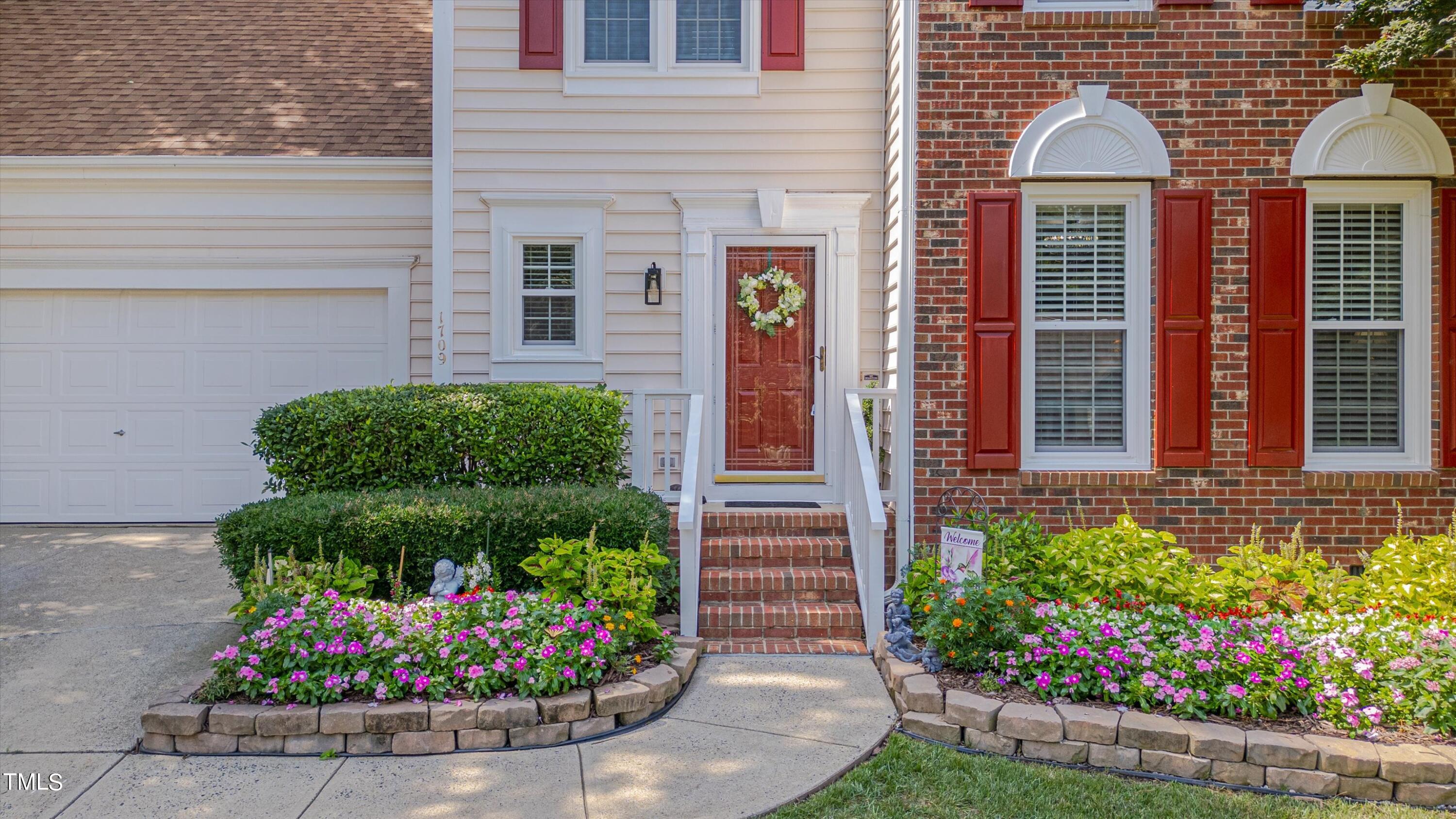 1709 Waterclose Court