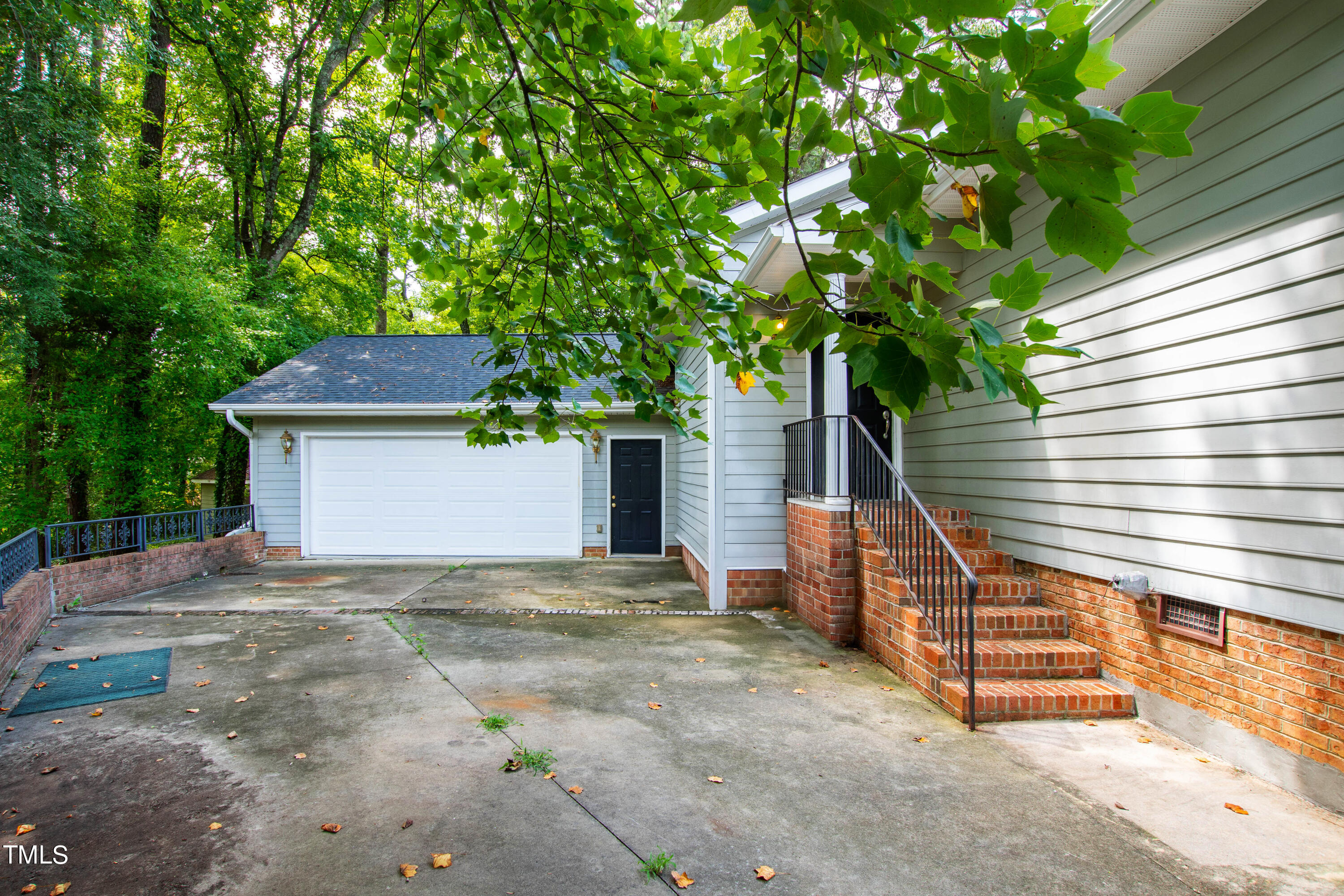 1320 Wagram Court
