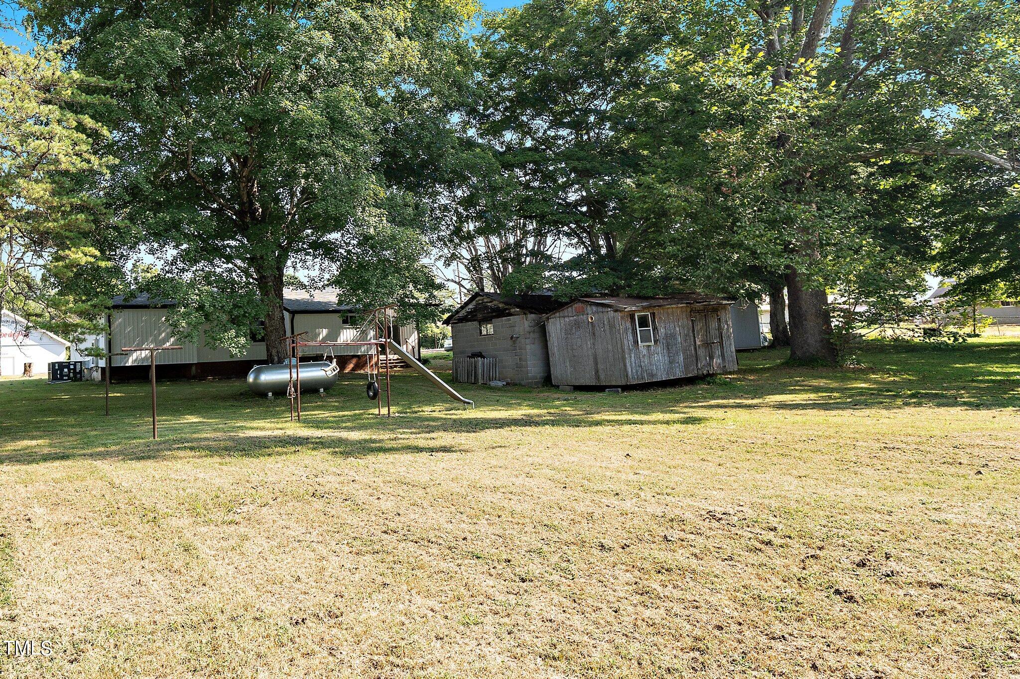 1443 E Main Street