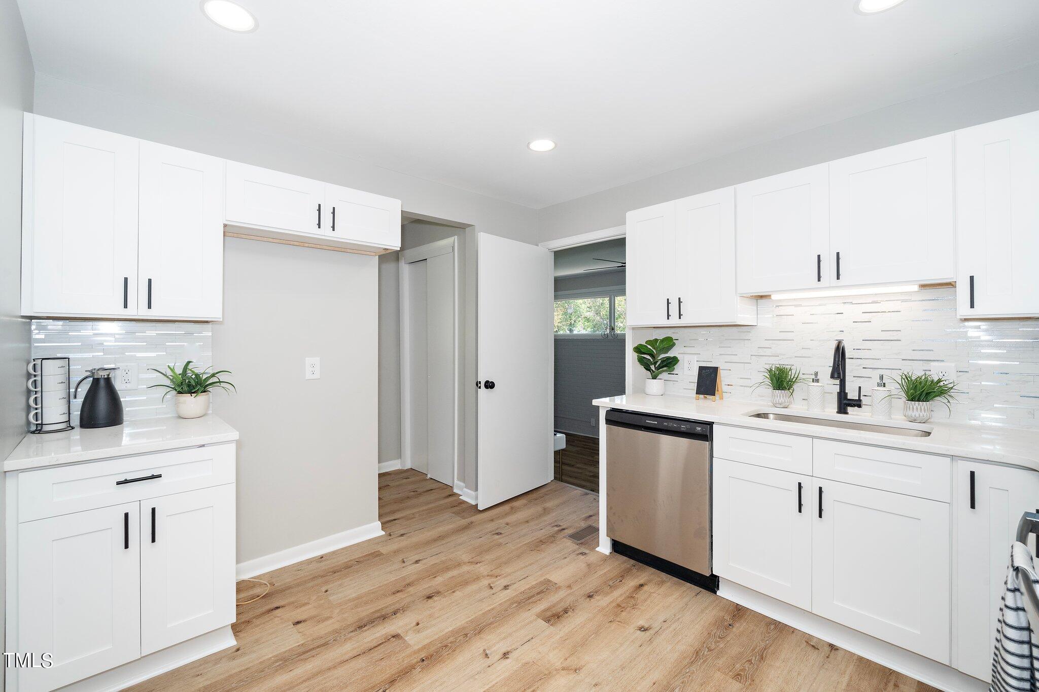 1443 E Main Street