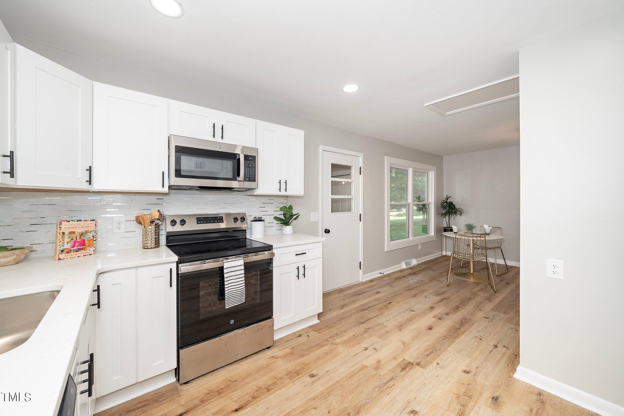 1443 E Main Street