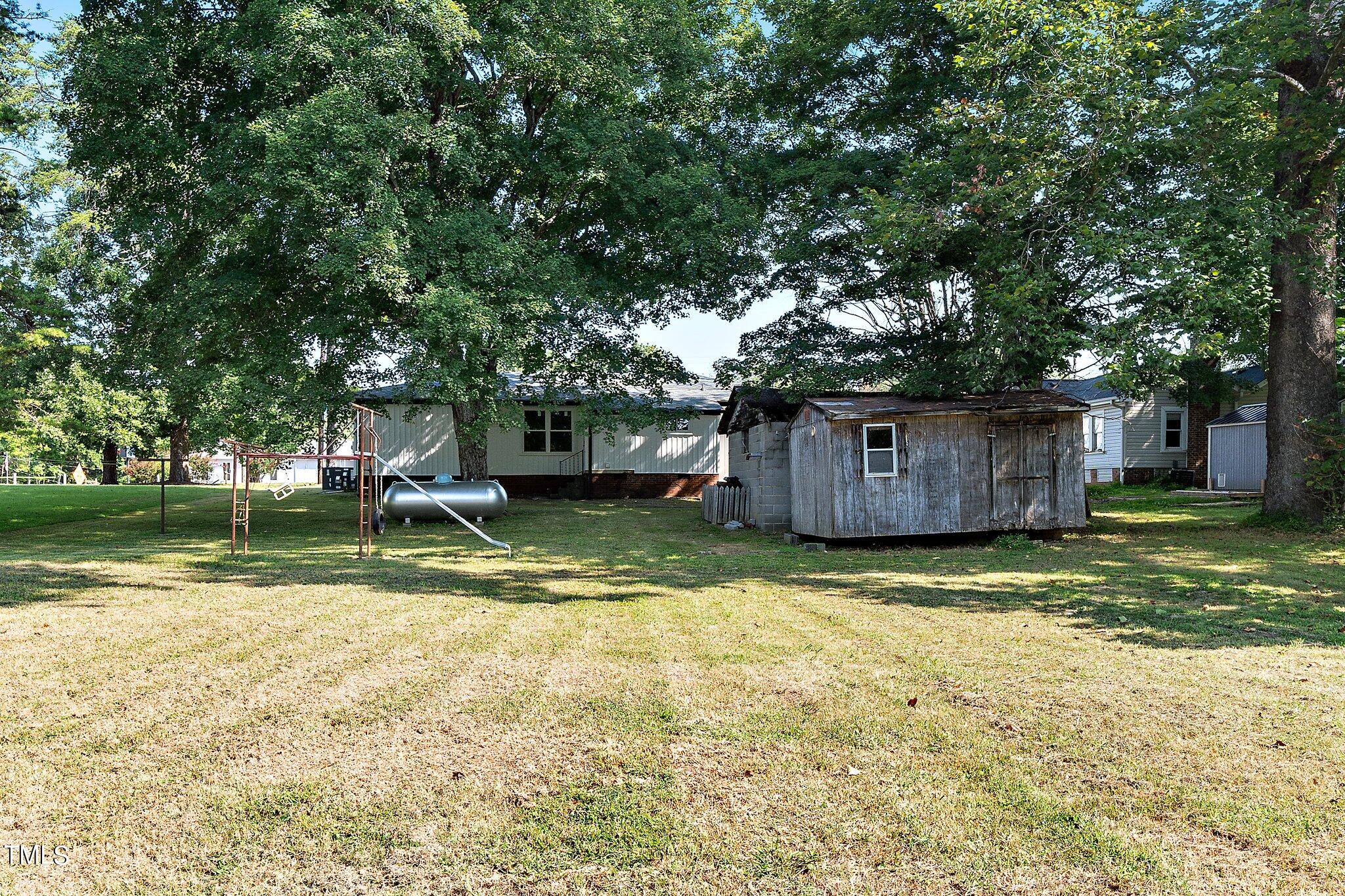1443 E Main Street