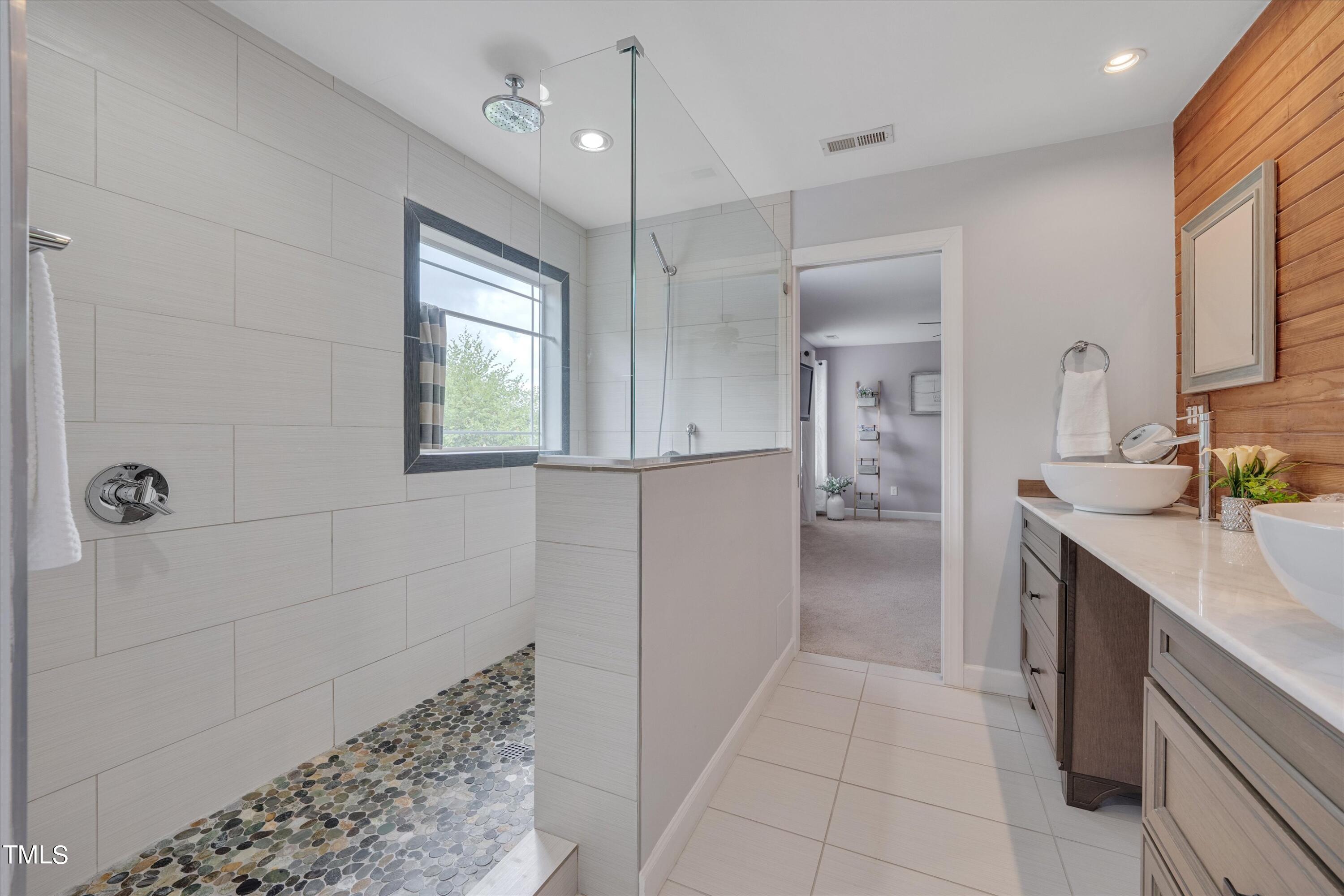 3220 Suncrest Village Lane