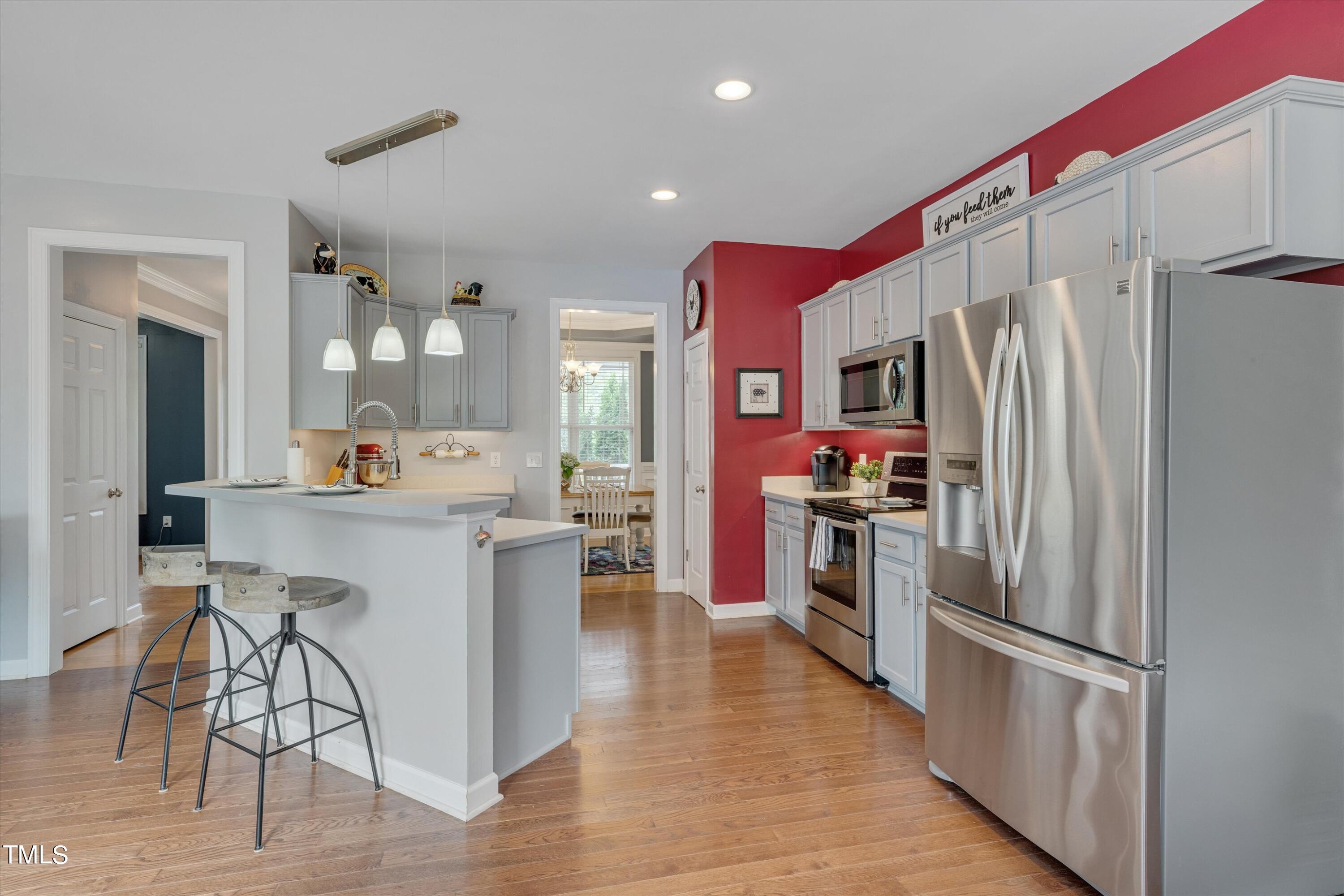 3220 Suncrest Village Lane