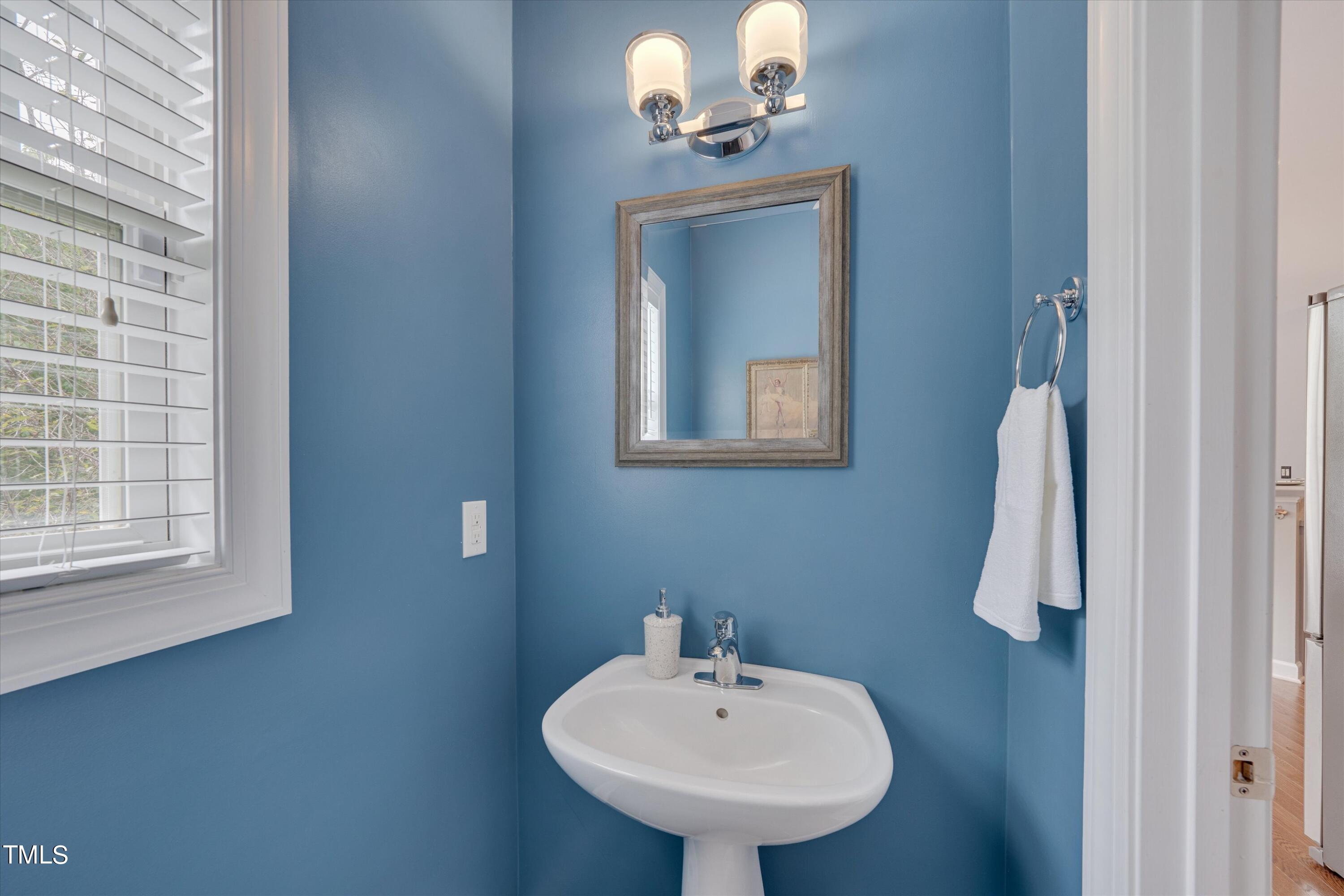 3220 Suncrest Village Lane