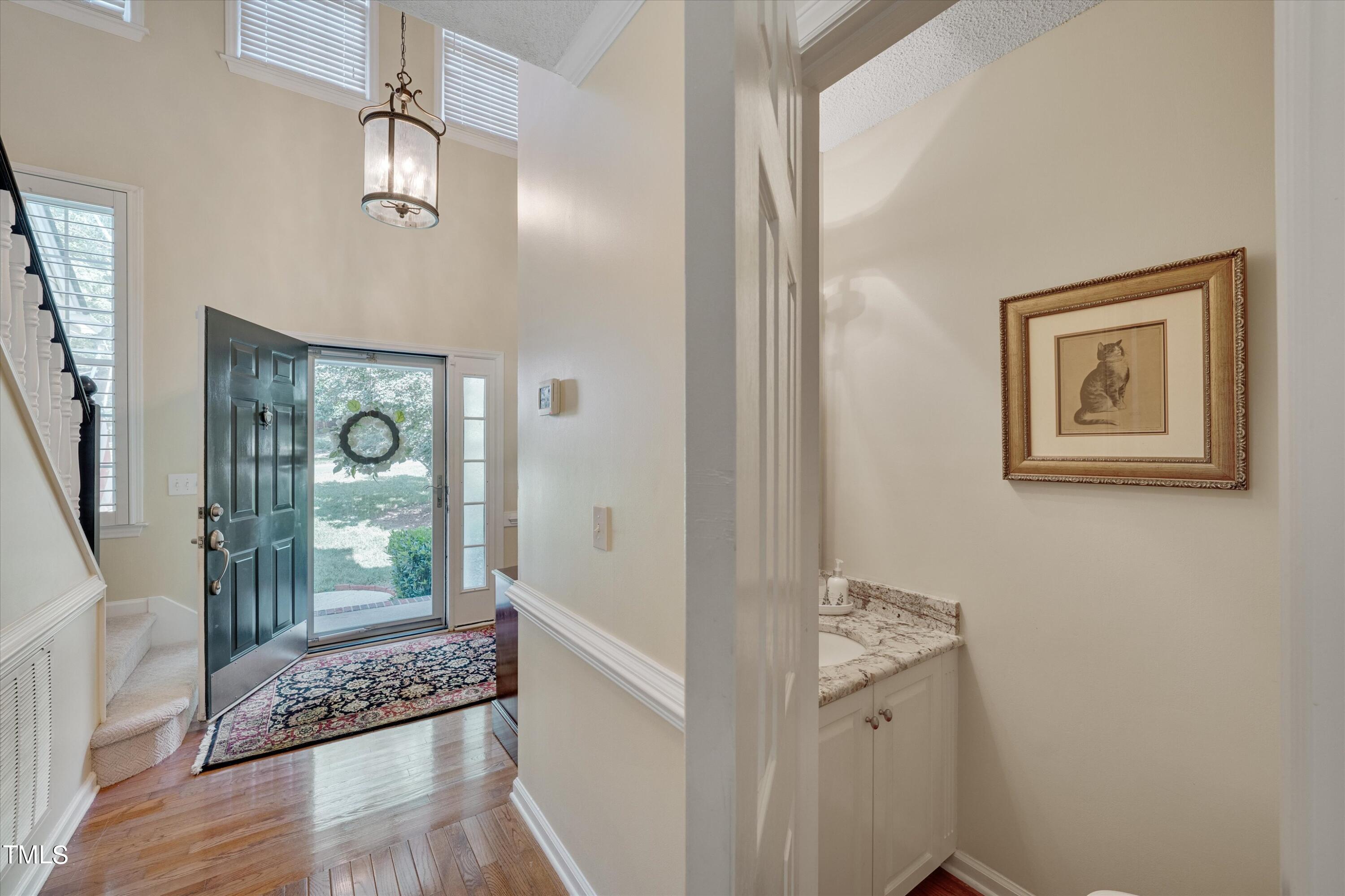 9432 Cartersville Court