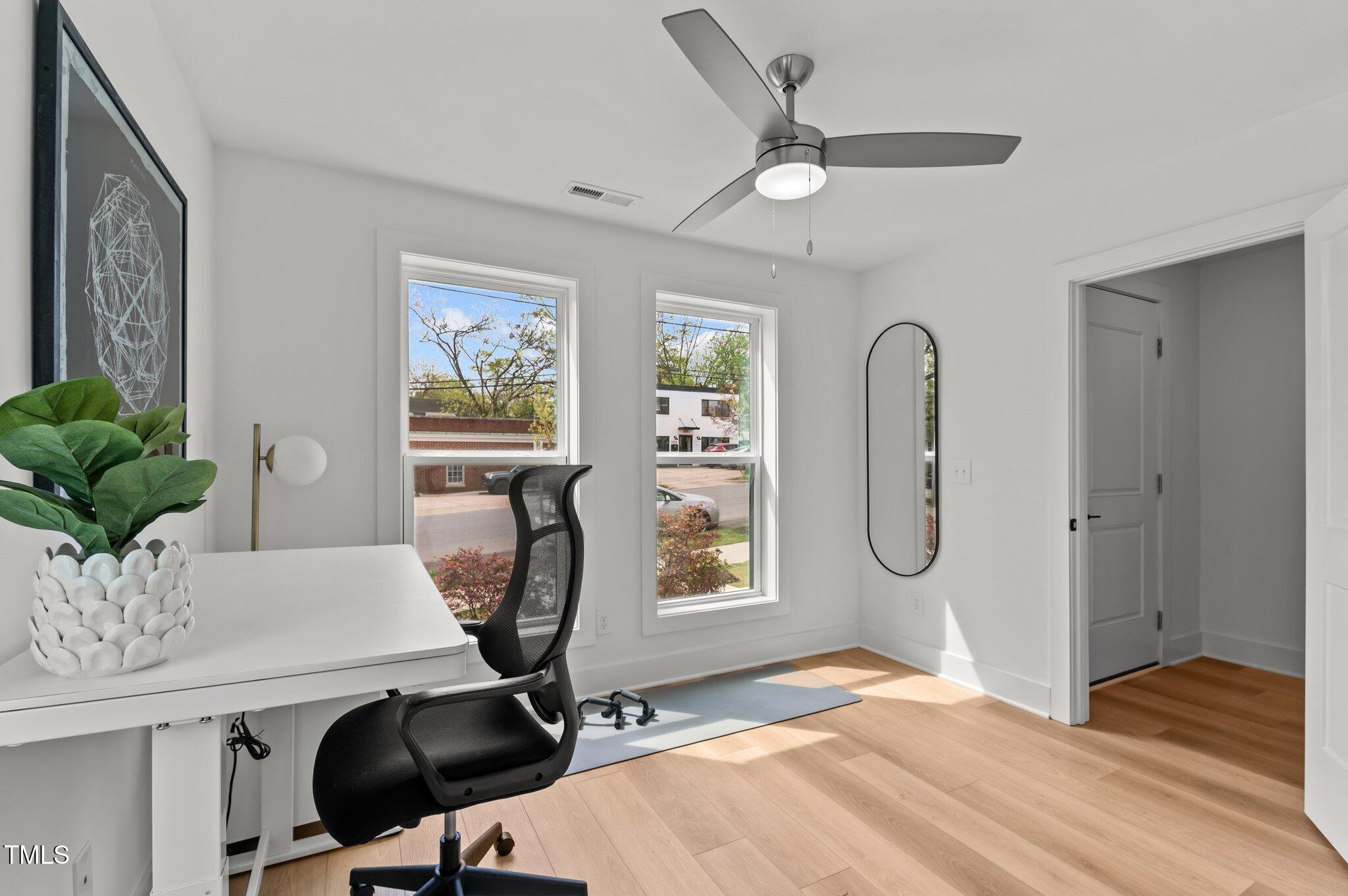 700 W North Street # 101