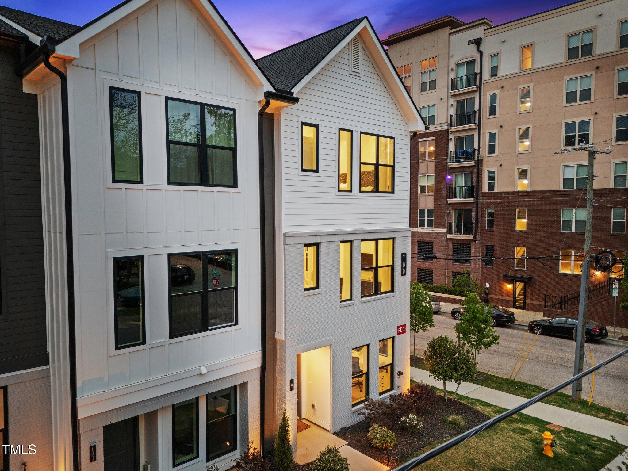 700 W North Street # 101