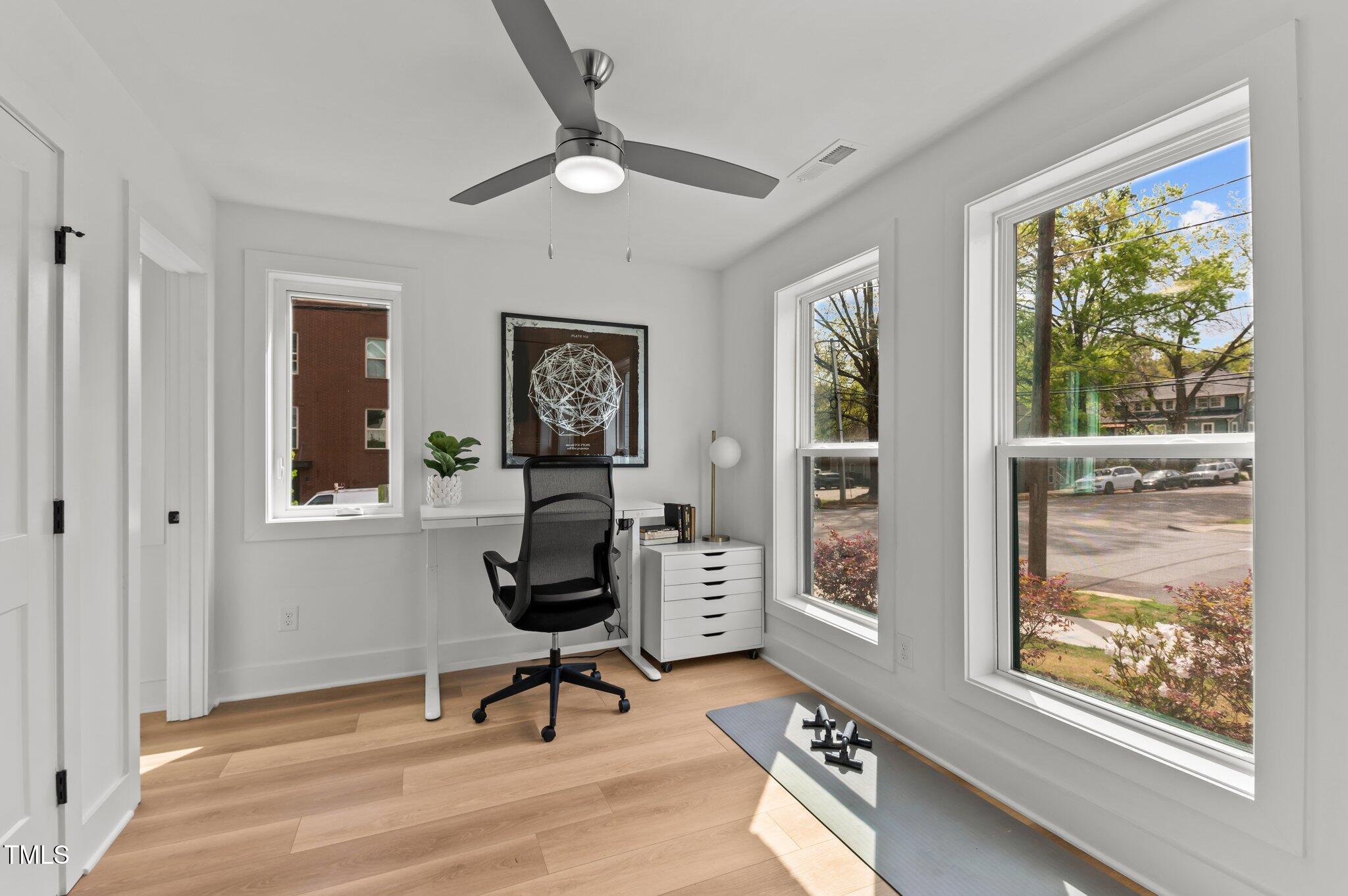 700 W North Street # 101