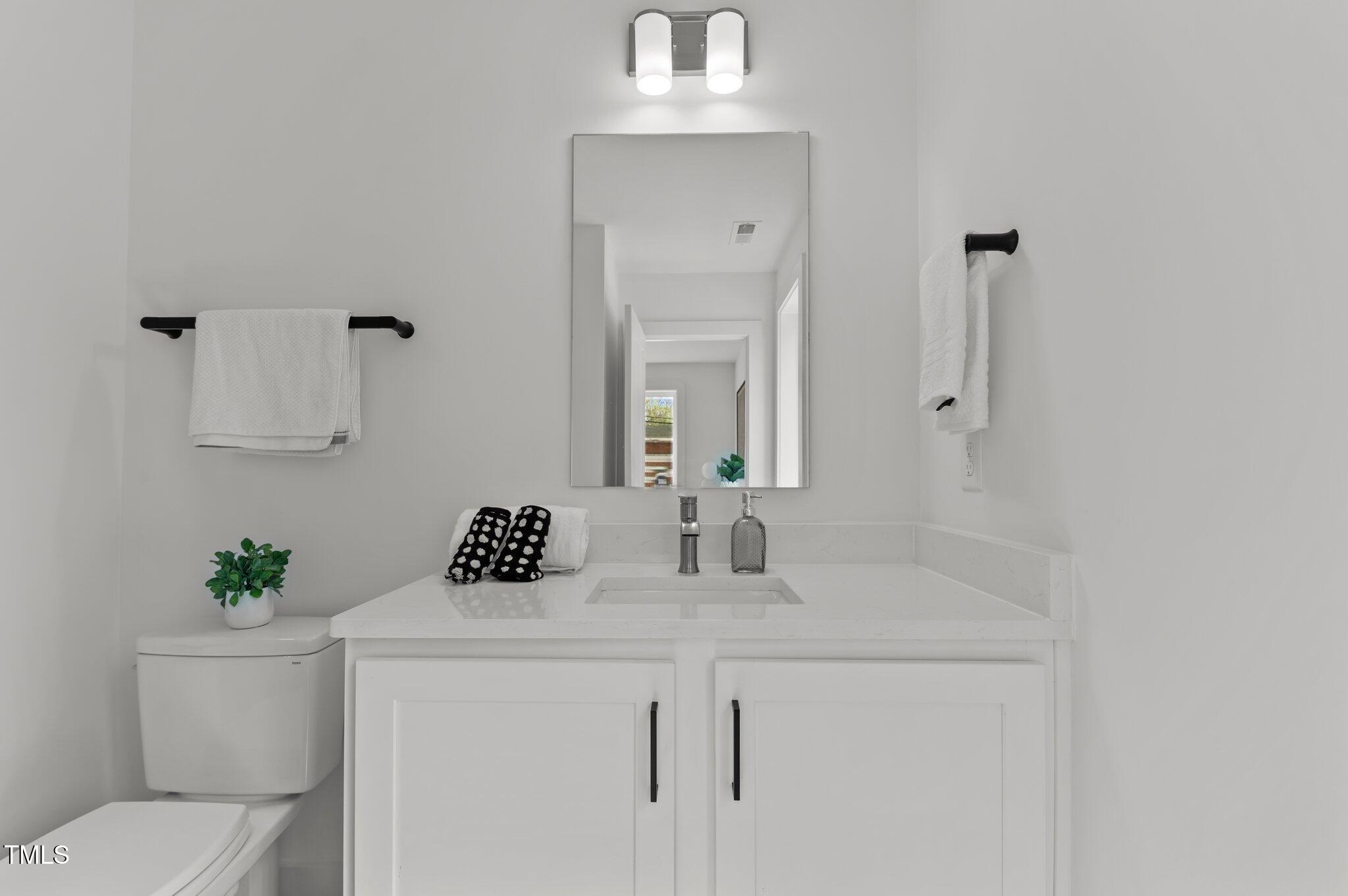 700 W North Street # 101