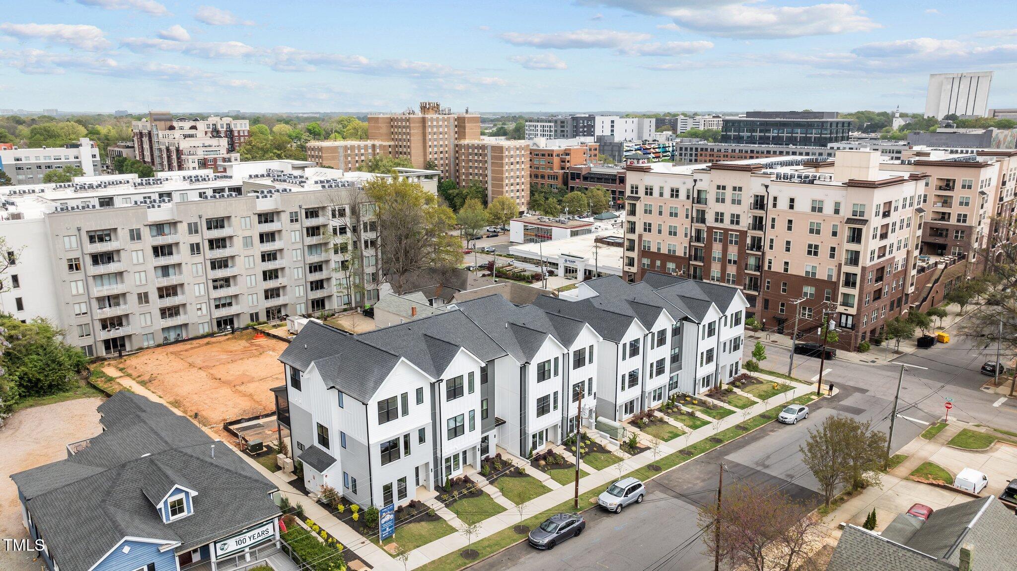 700 W North Street # 101