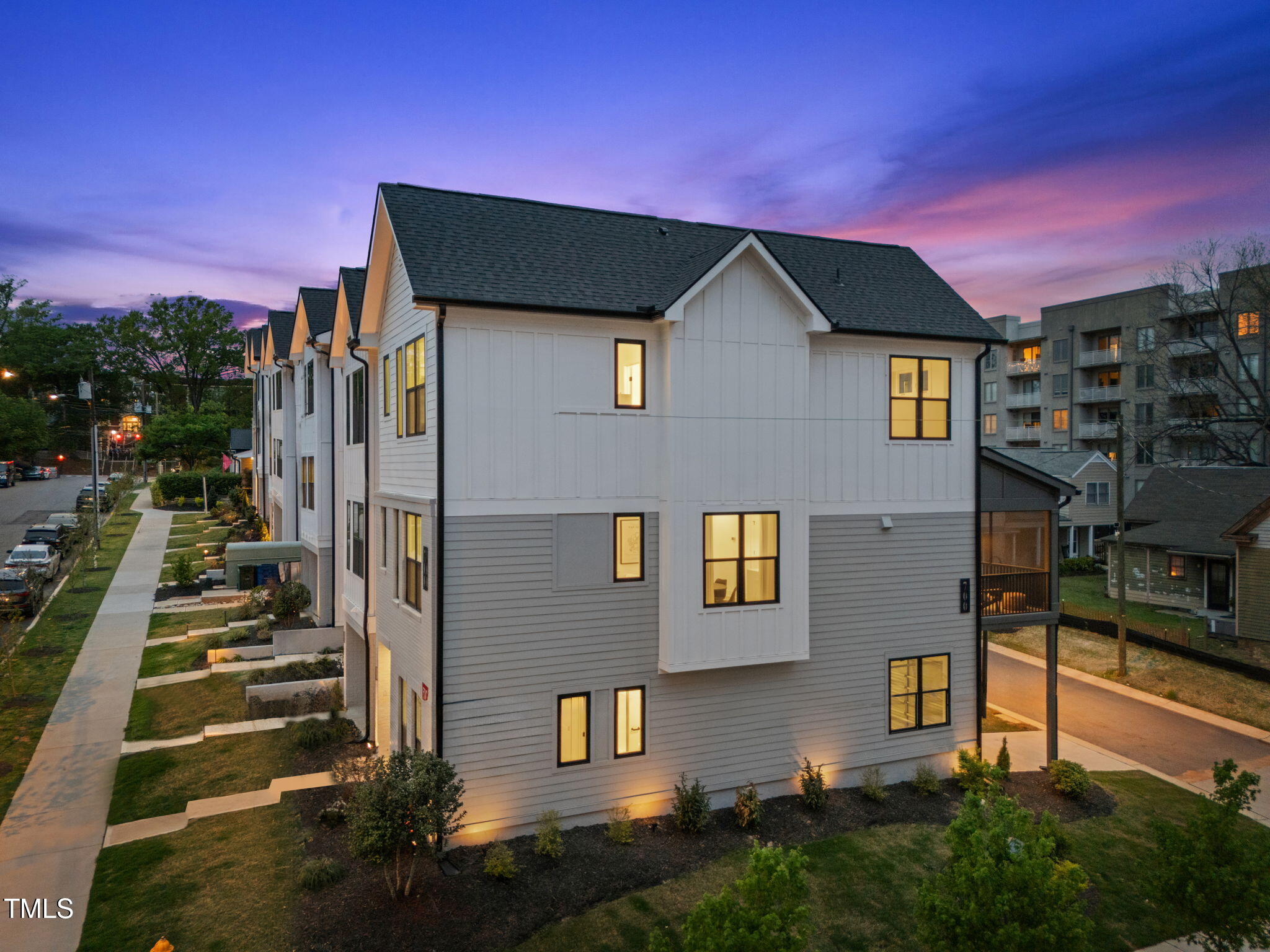 700 W North Street # 101