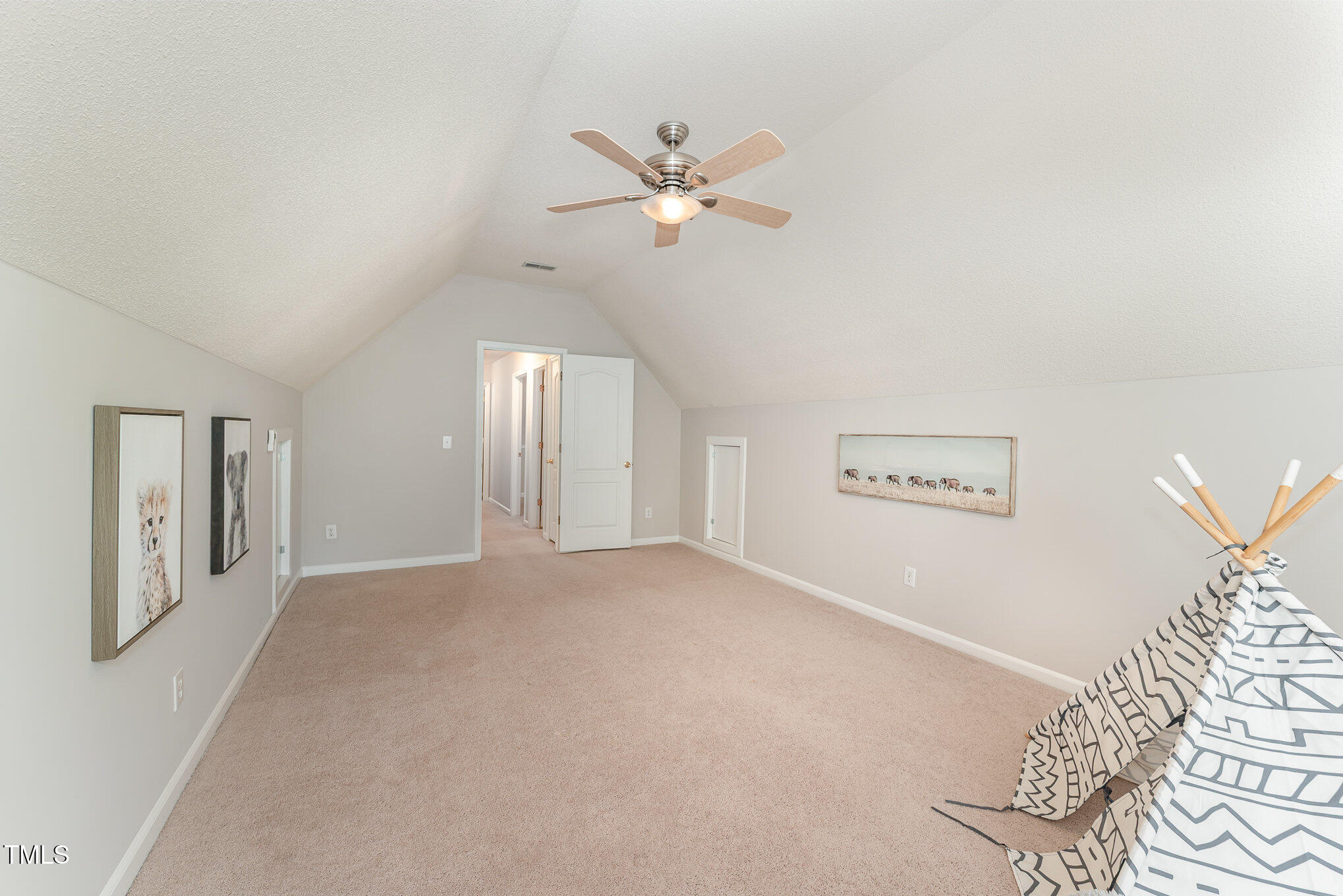 9904 Erinsbrook Drive