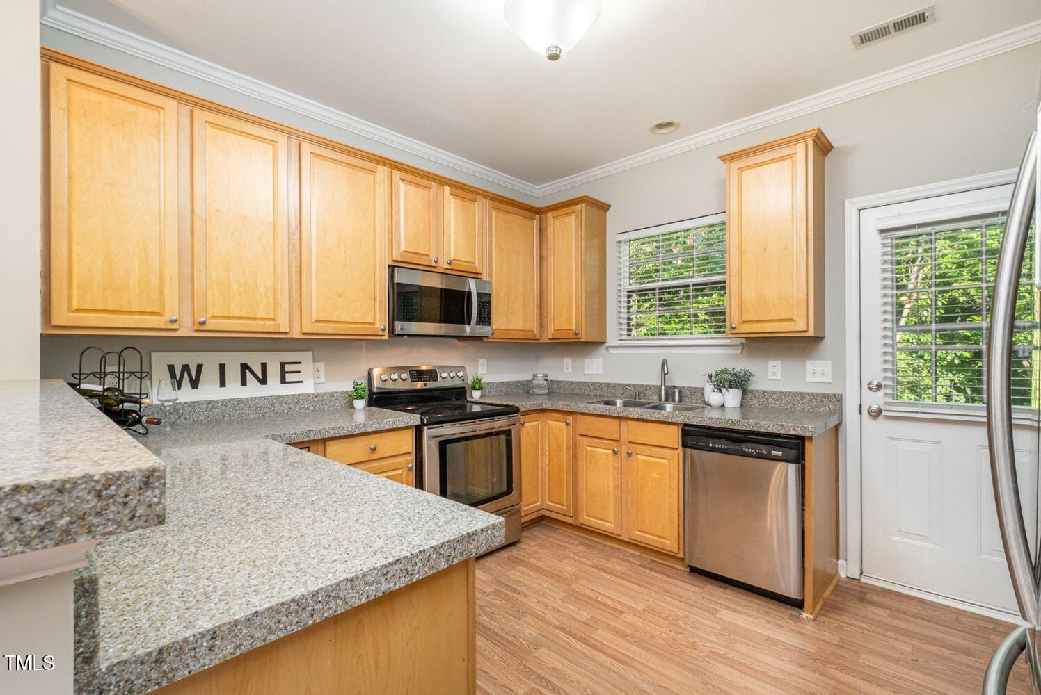 8437 Whisper Ridge Place