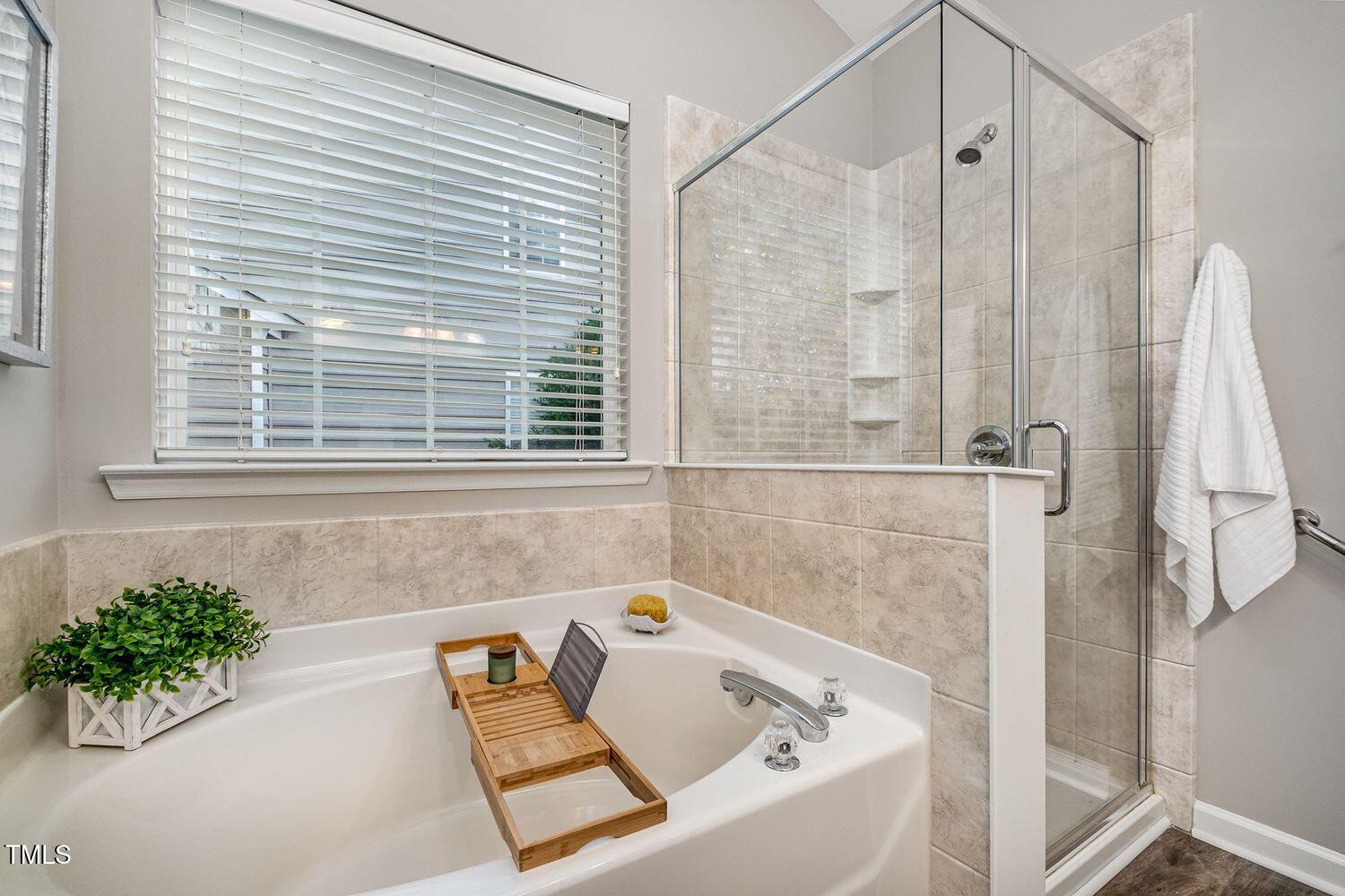 8437 Whisper Ridge Place