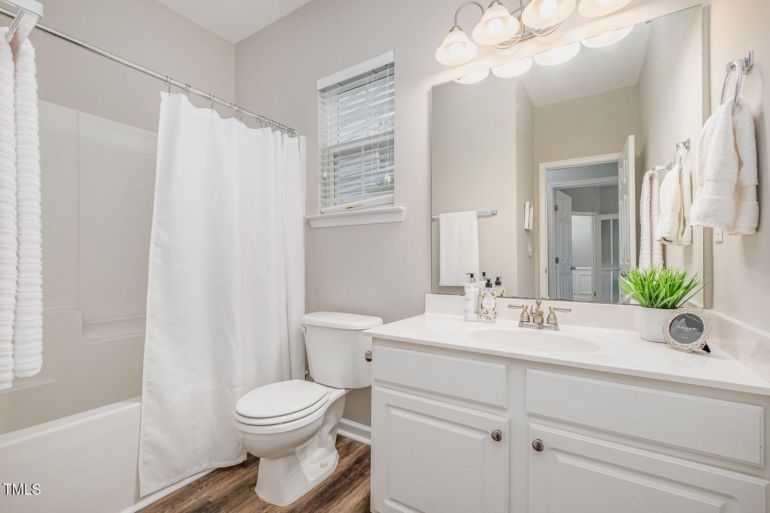 8437 Whisper Ridge Place
