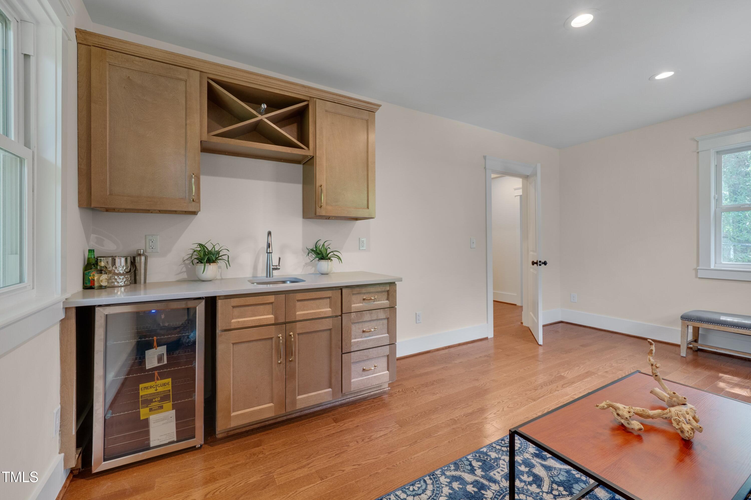 924 W Trinity Avenue