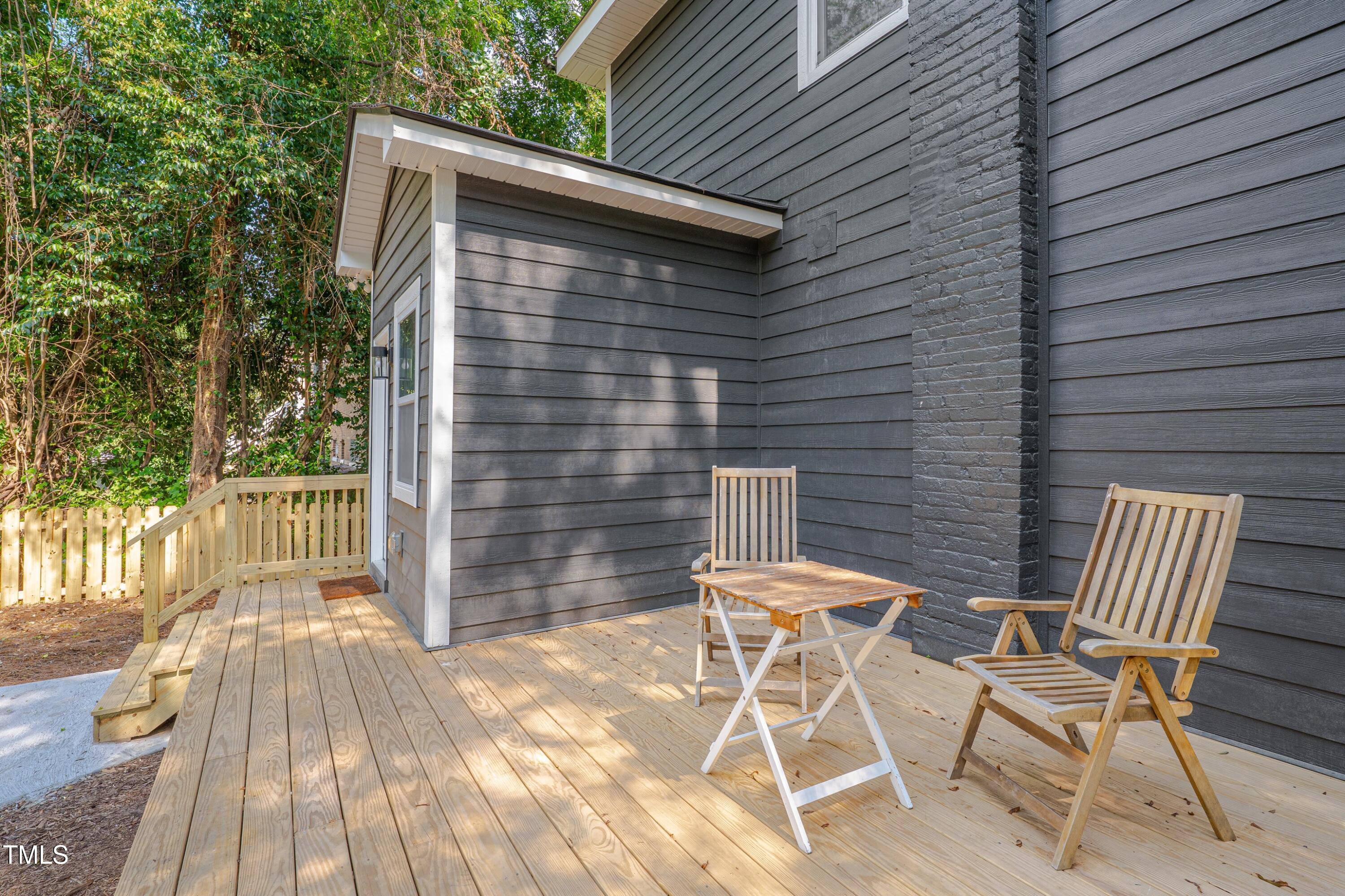 924 W Trinity Avenue