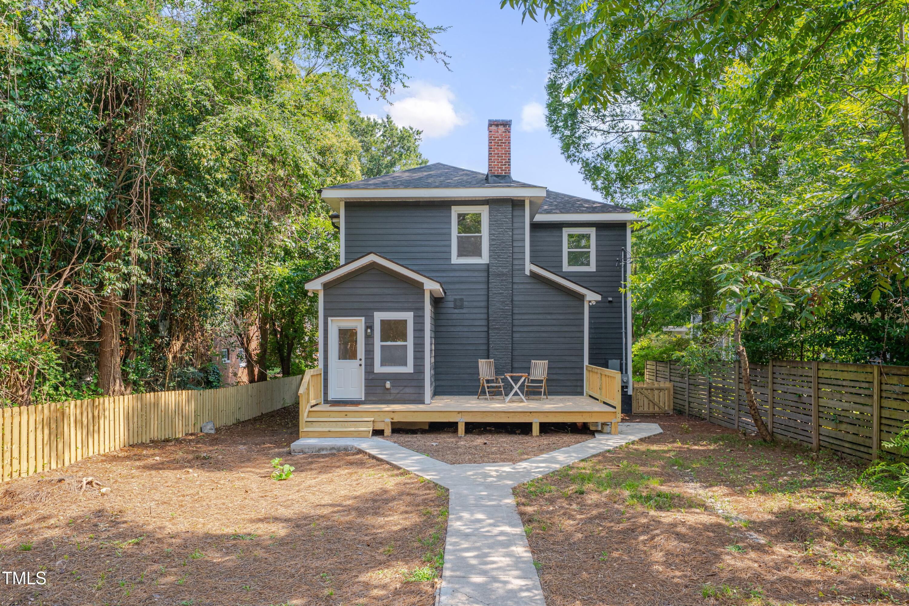 924 W Trinity Avenue