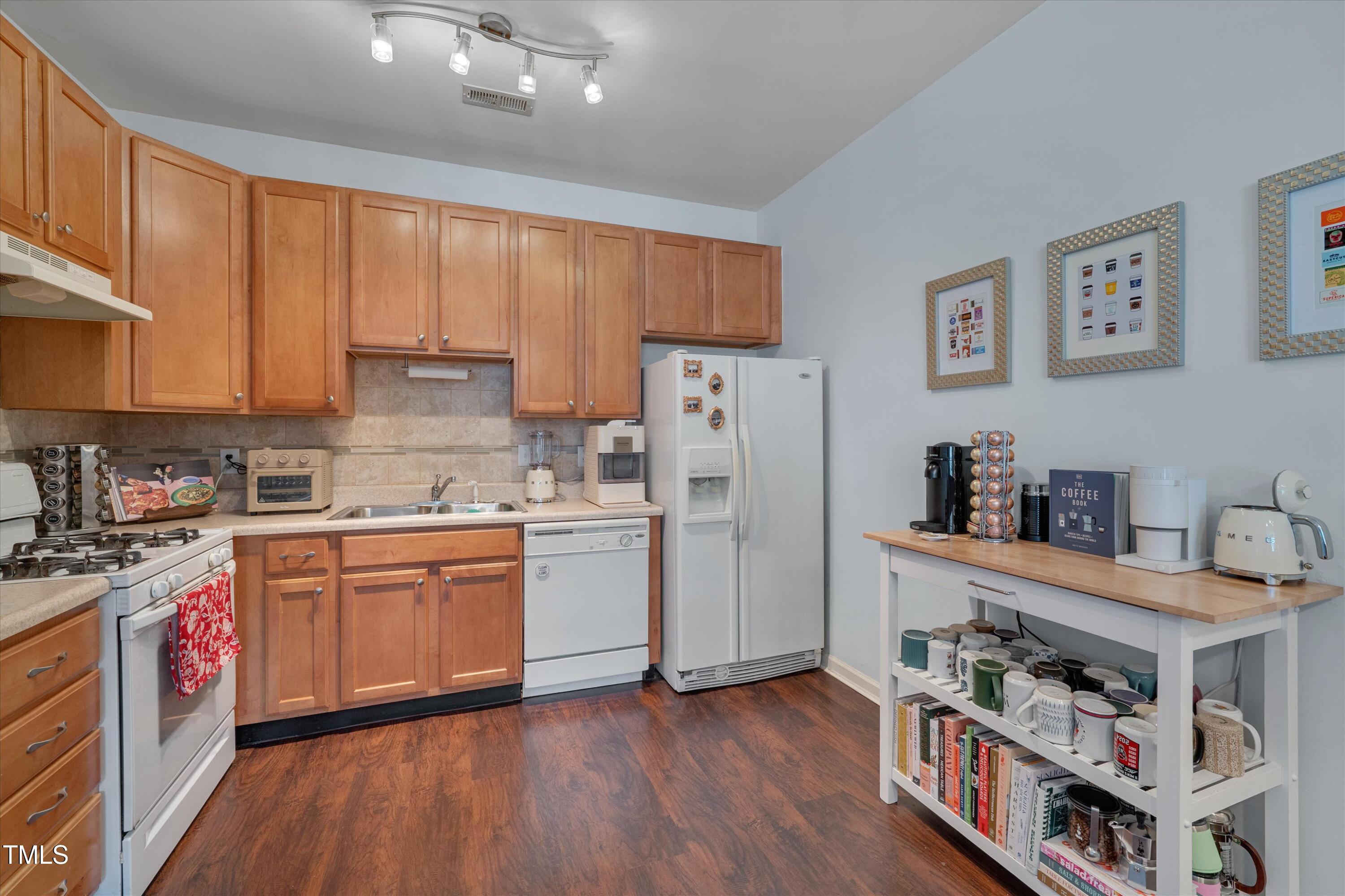 2210 Raven Road # 106