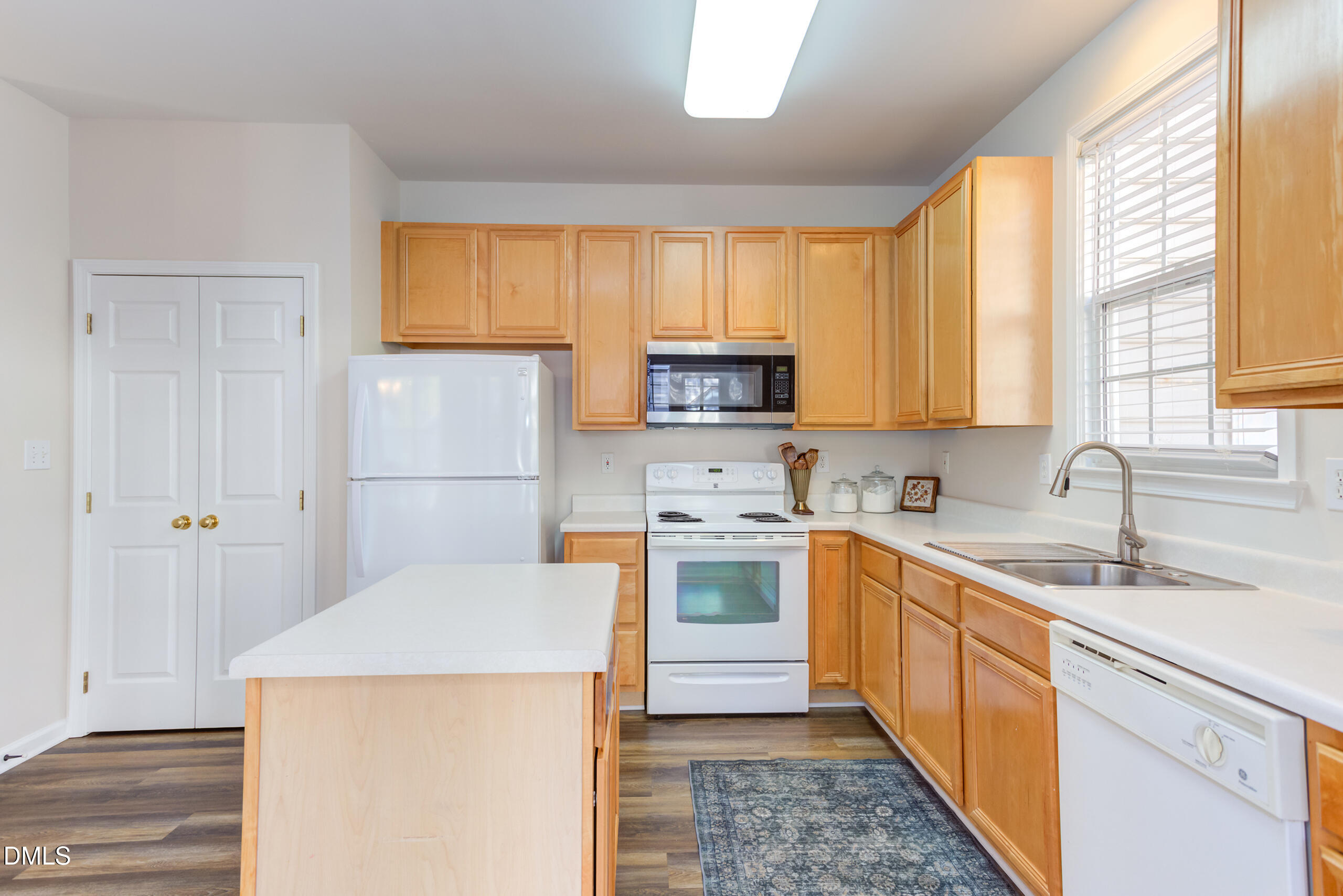 5640 Picnic Rock Lane