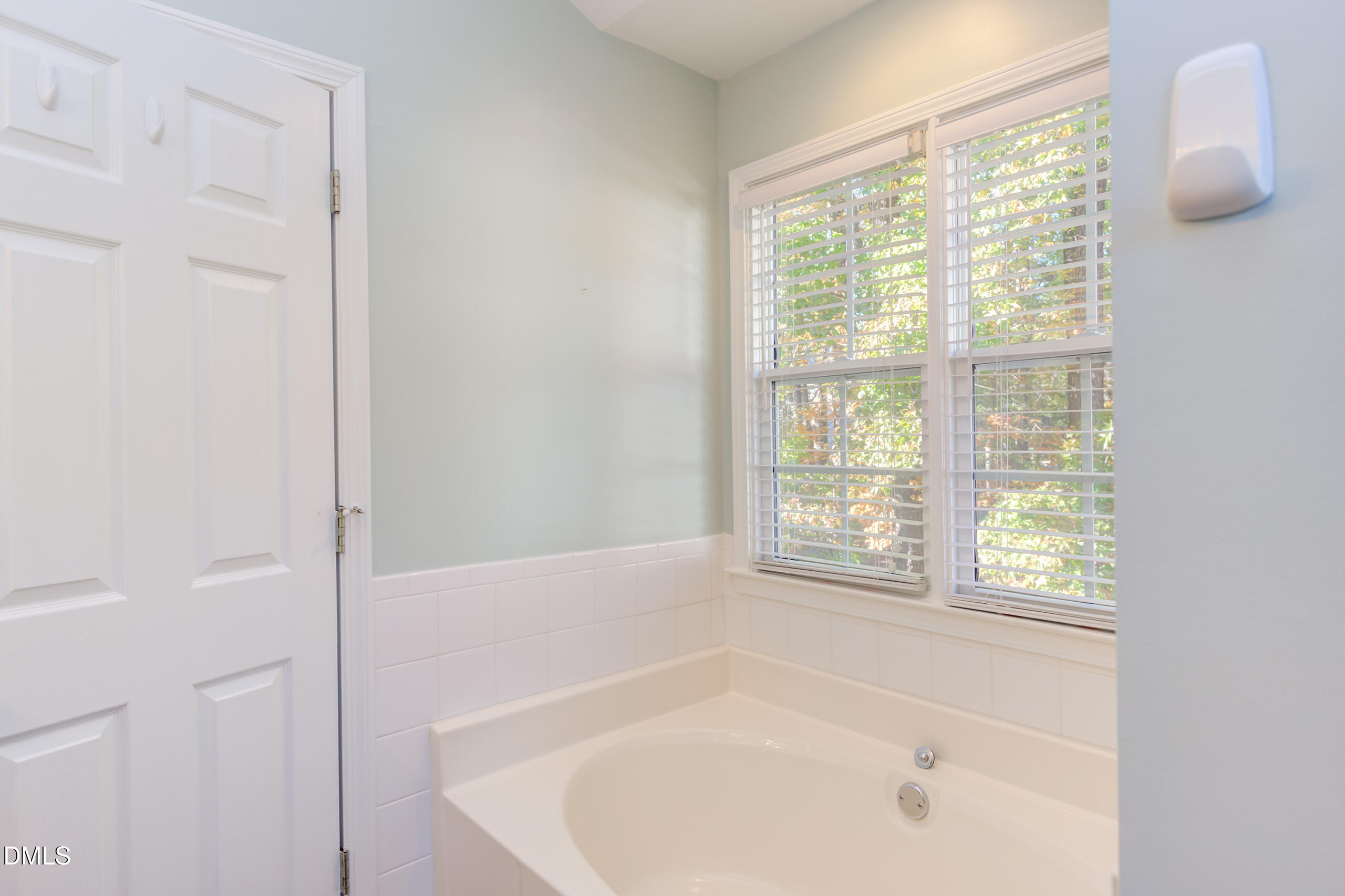 5640 Picnic Rock Lane