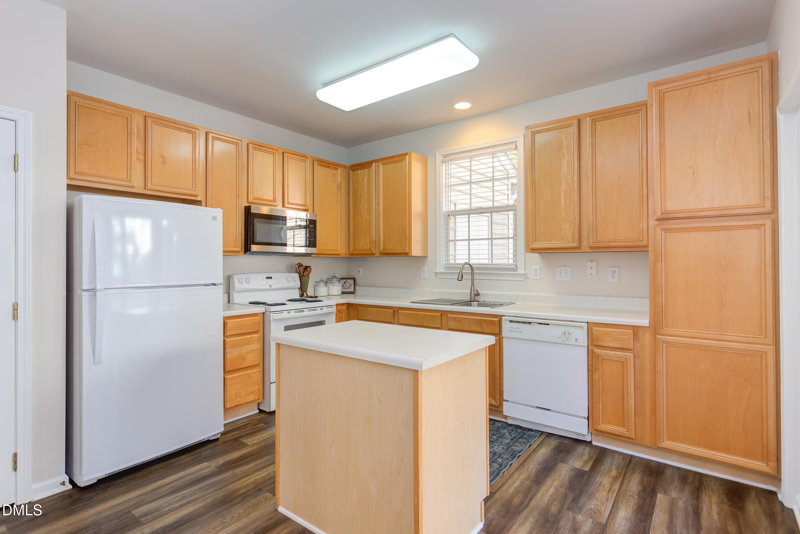 5640 Picnic Rock Lane