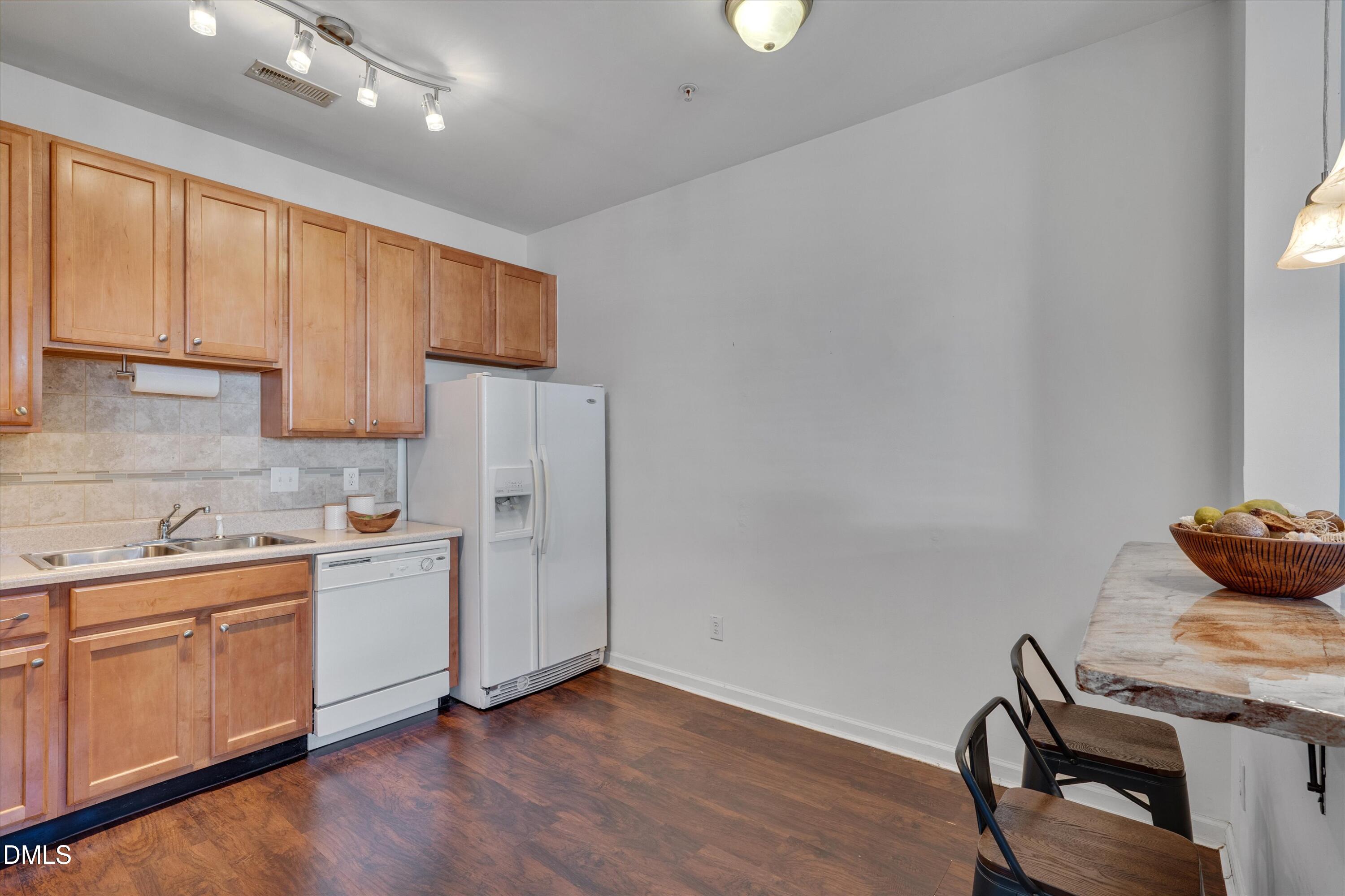 2210 Raven Road # 106