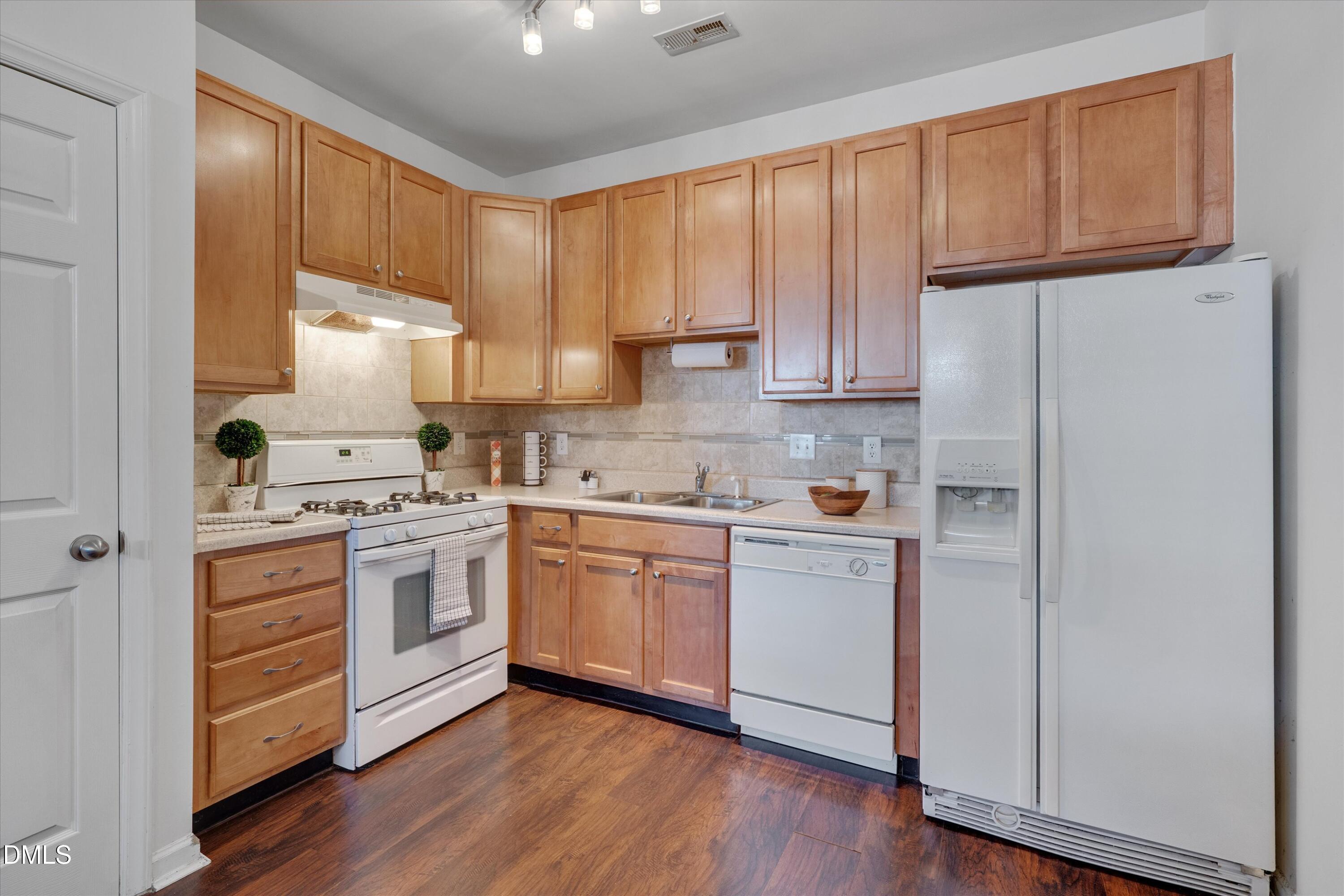 2210 Raven Road # 106