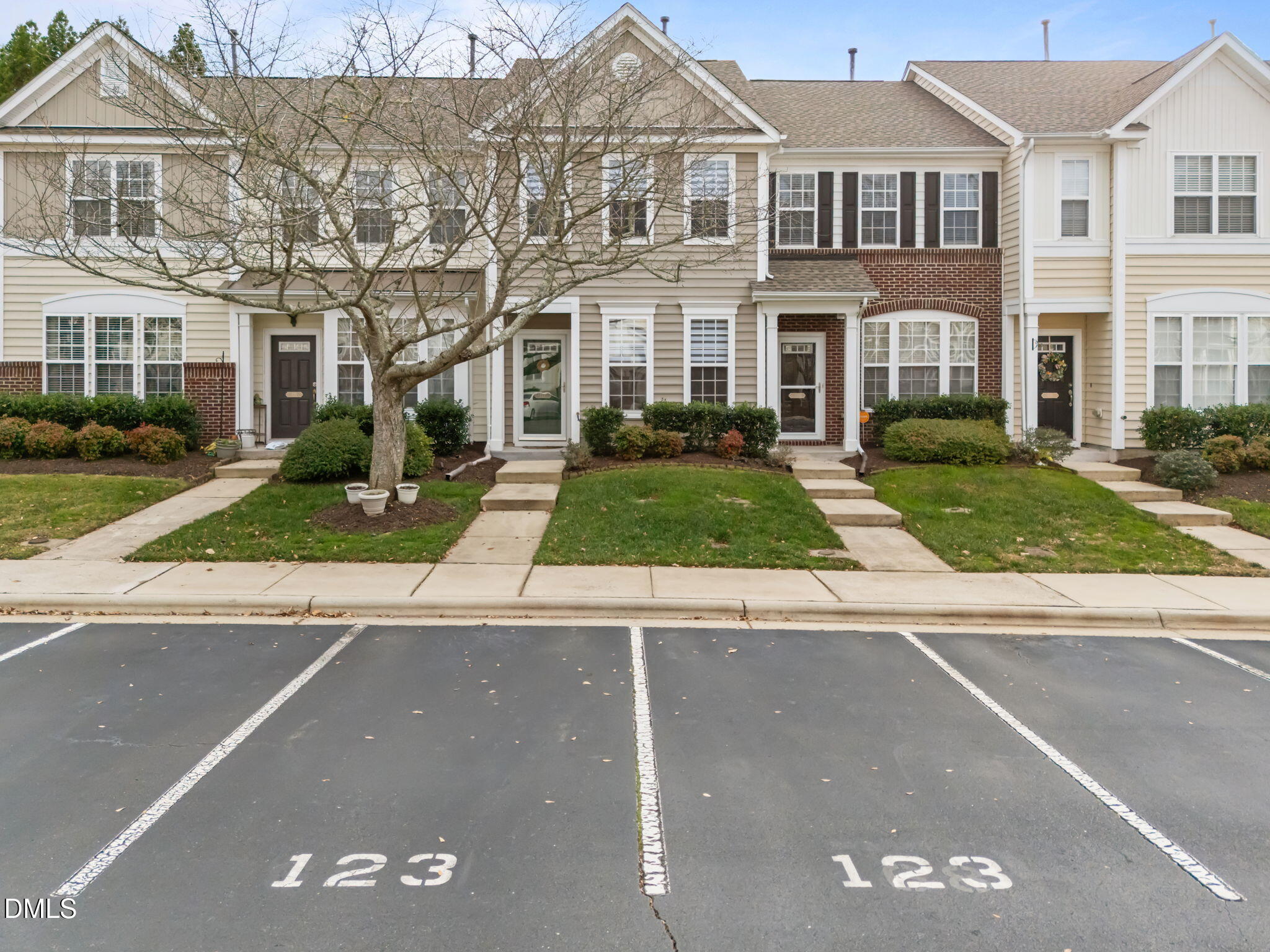 123 Grey Elm Trail