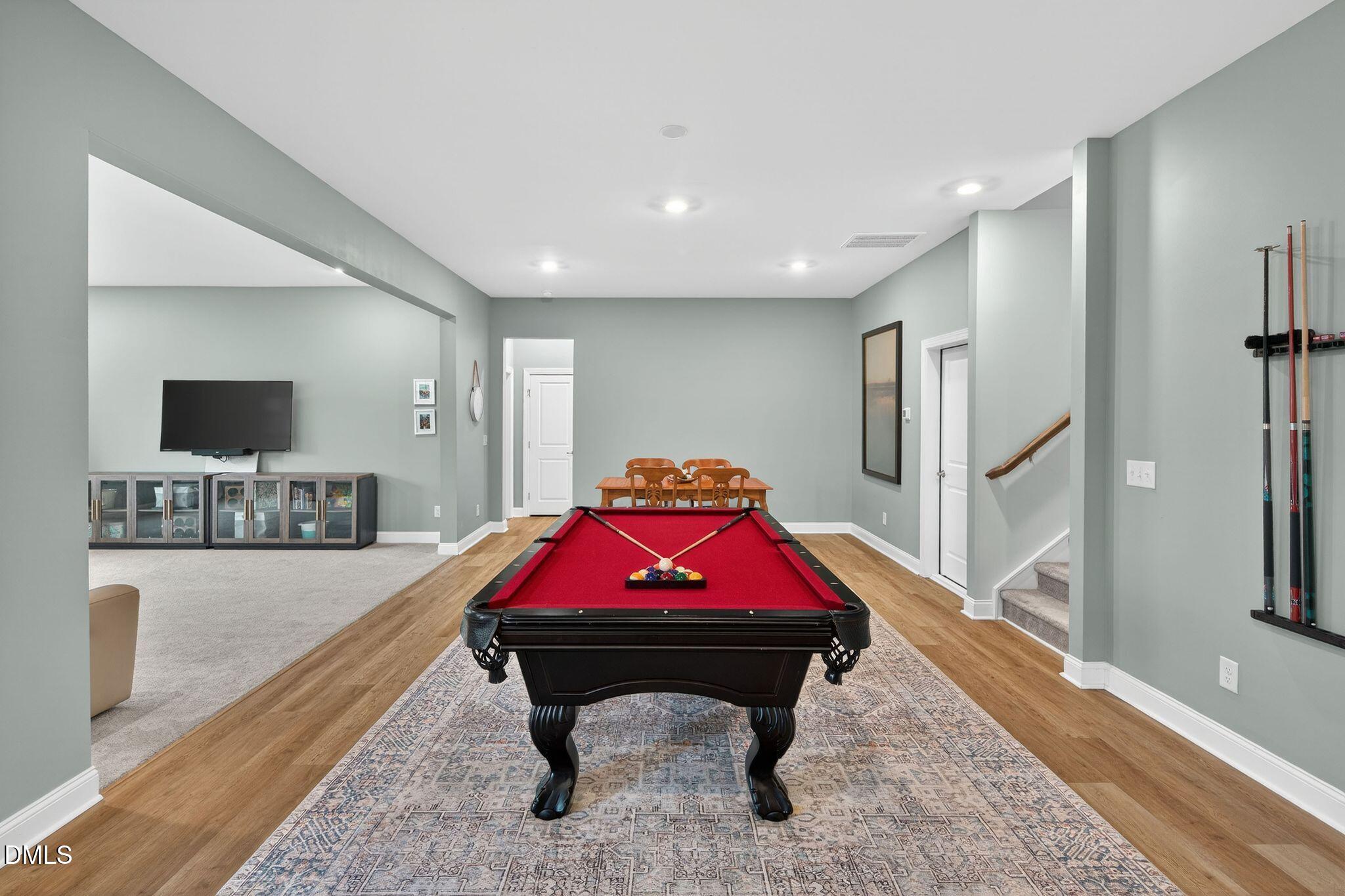 100 English Violet Lane