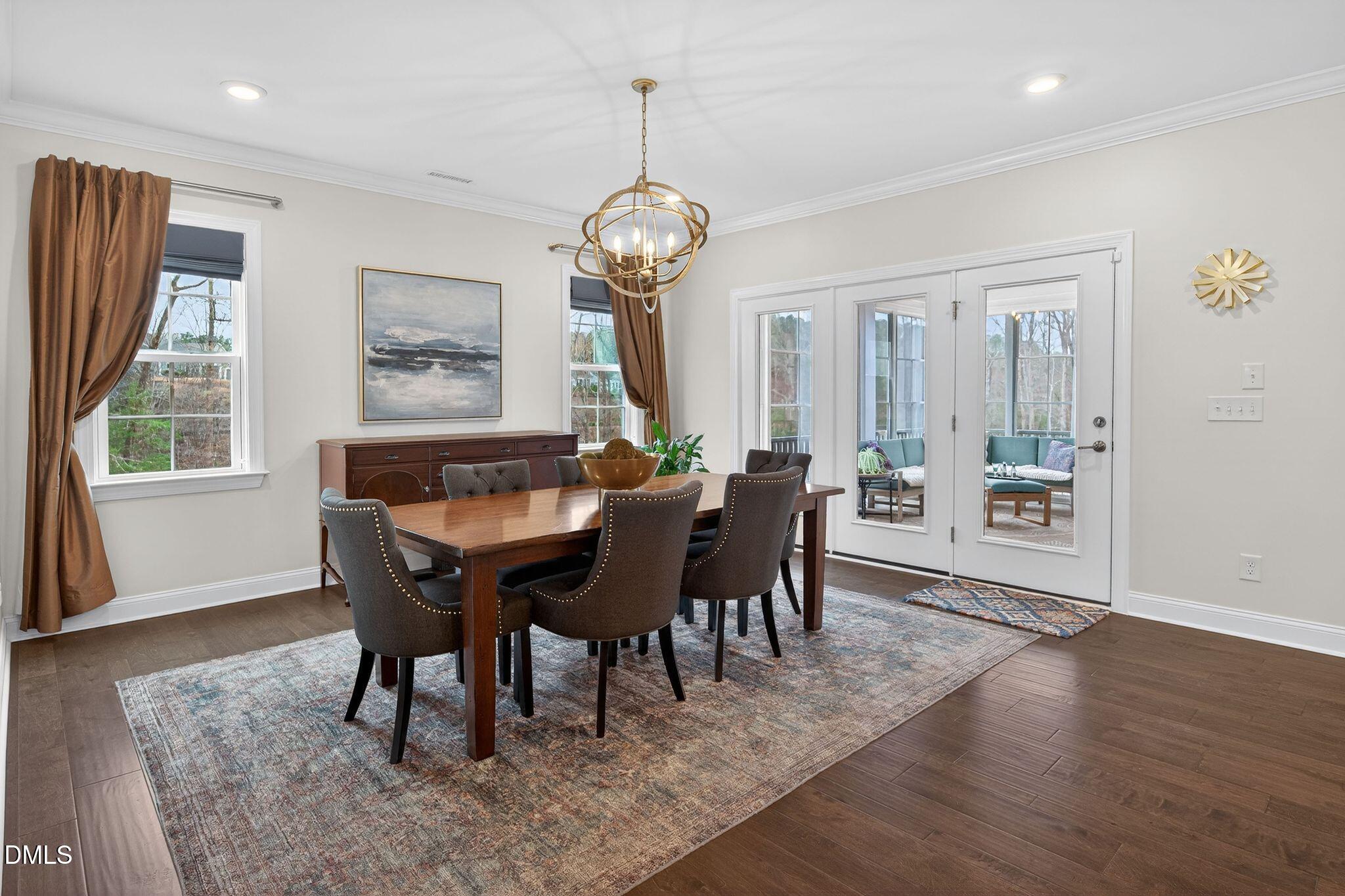 100 English Violet Lane