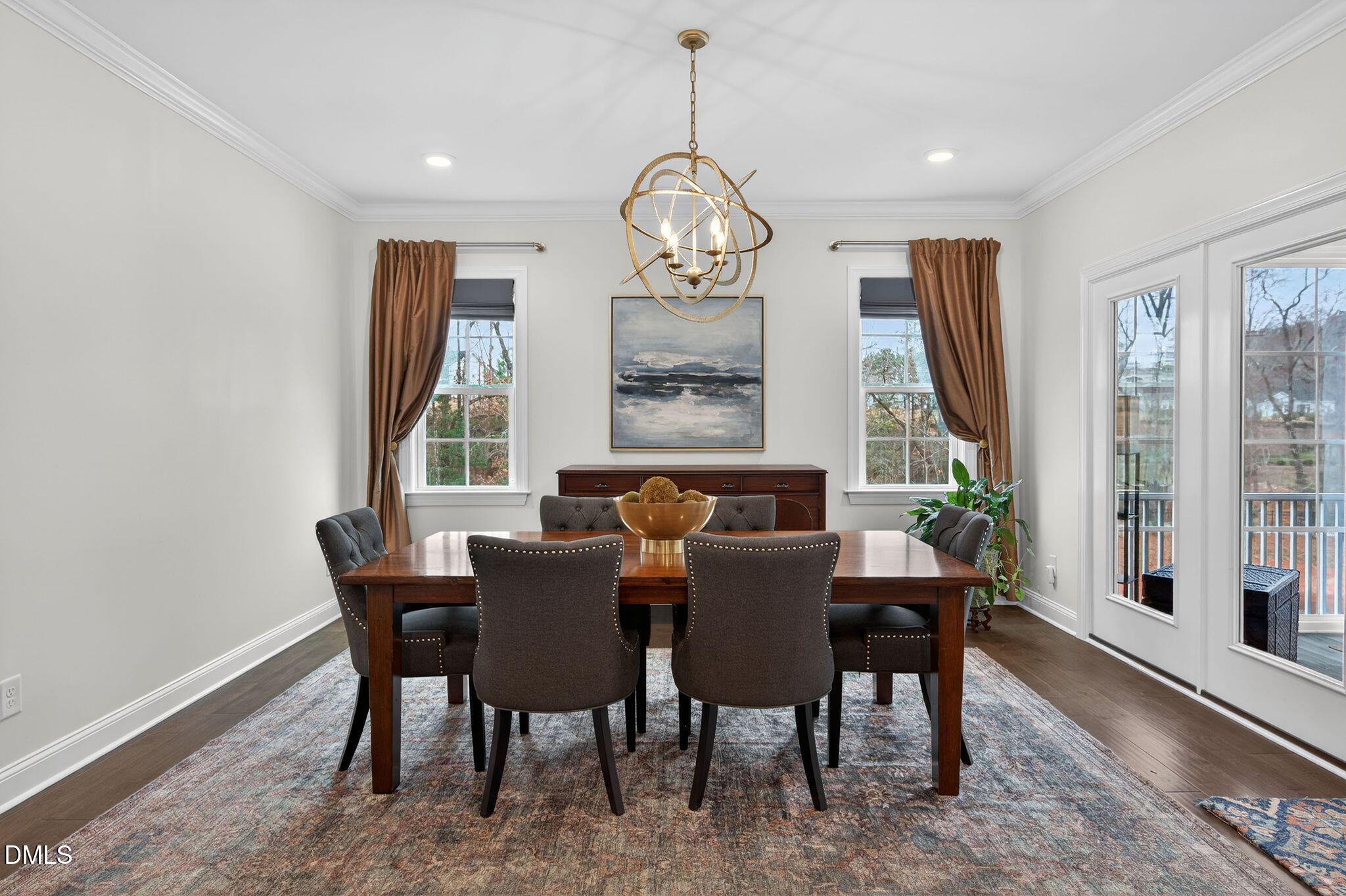 100 English Violet Lane